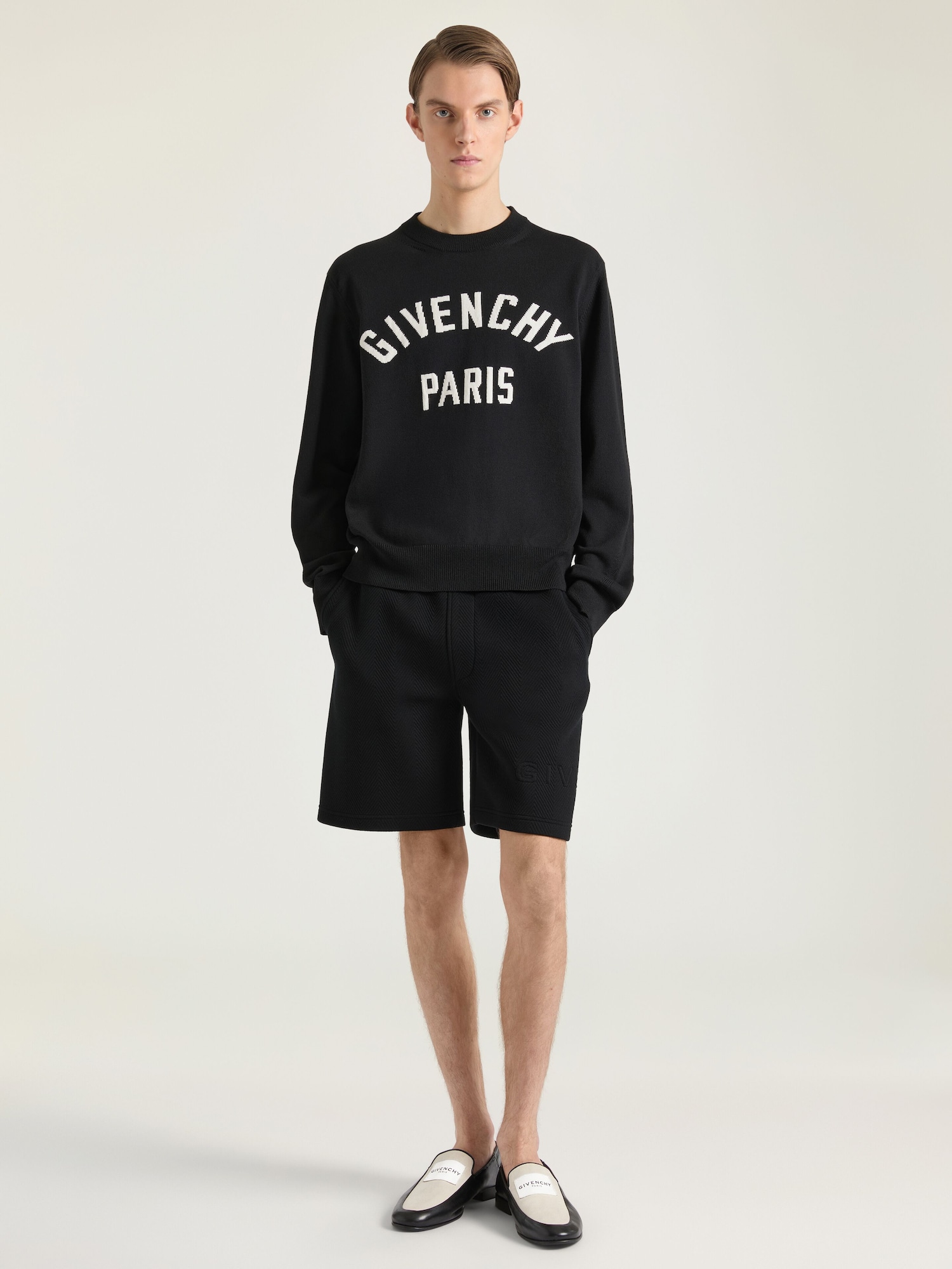 Couture Seam sweater in knit with Givenchy Paris detail in - black 