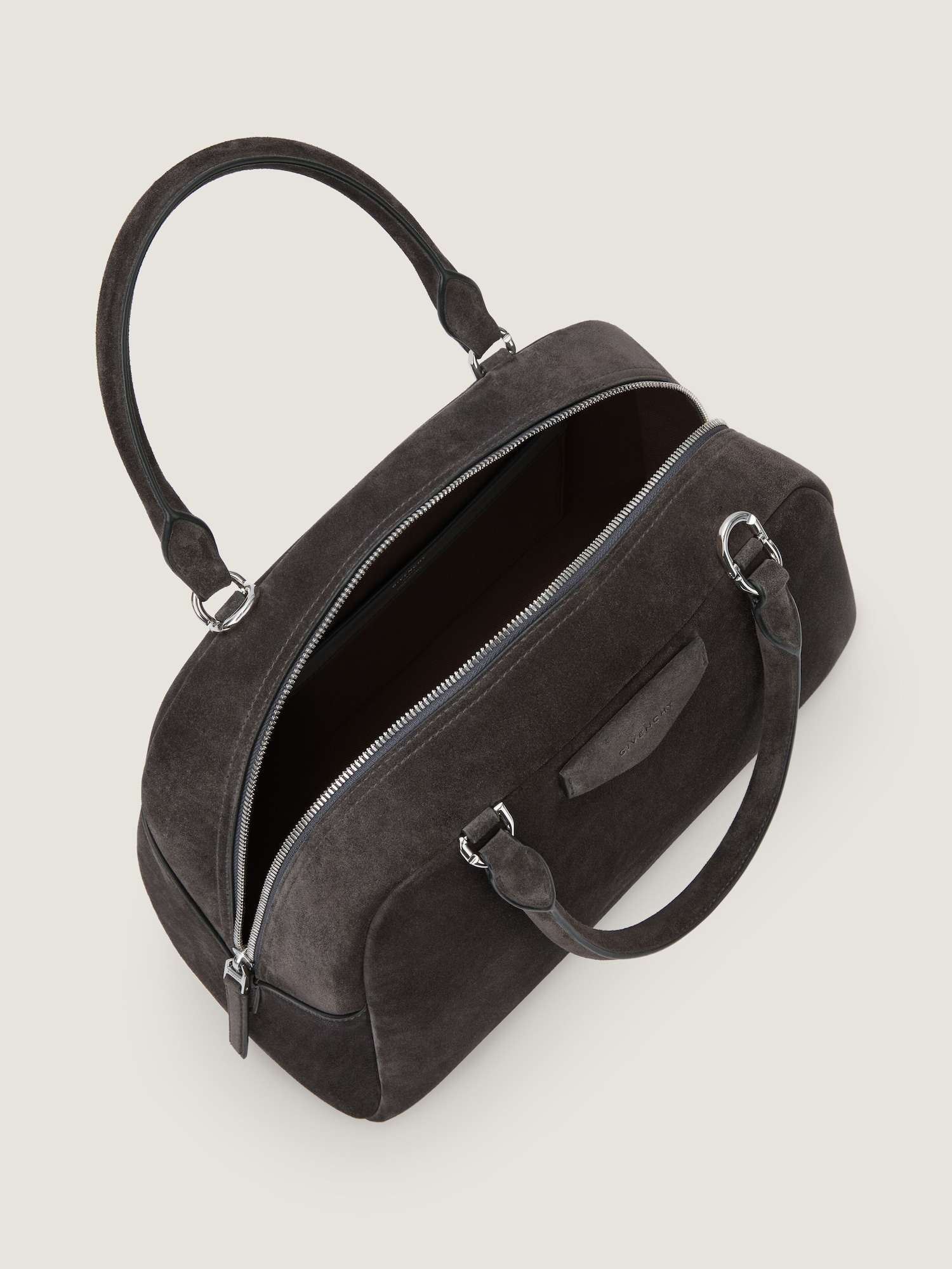 Antigona East-West Bowling Bag aus Wildleder 5