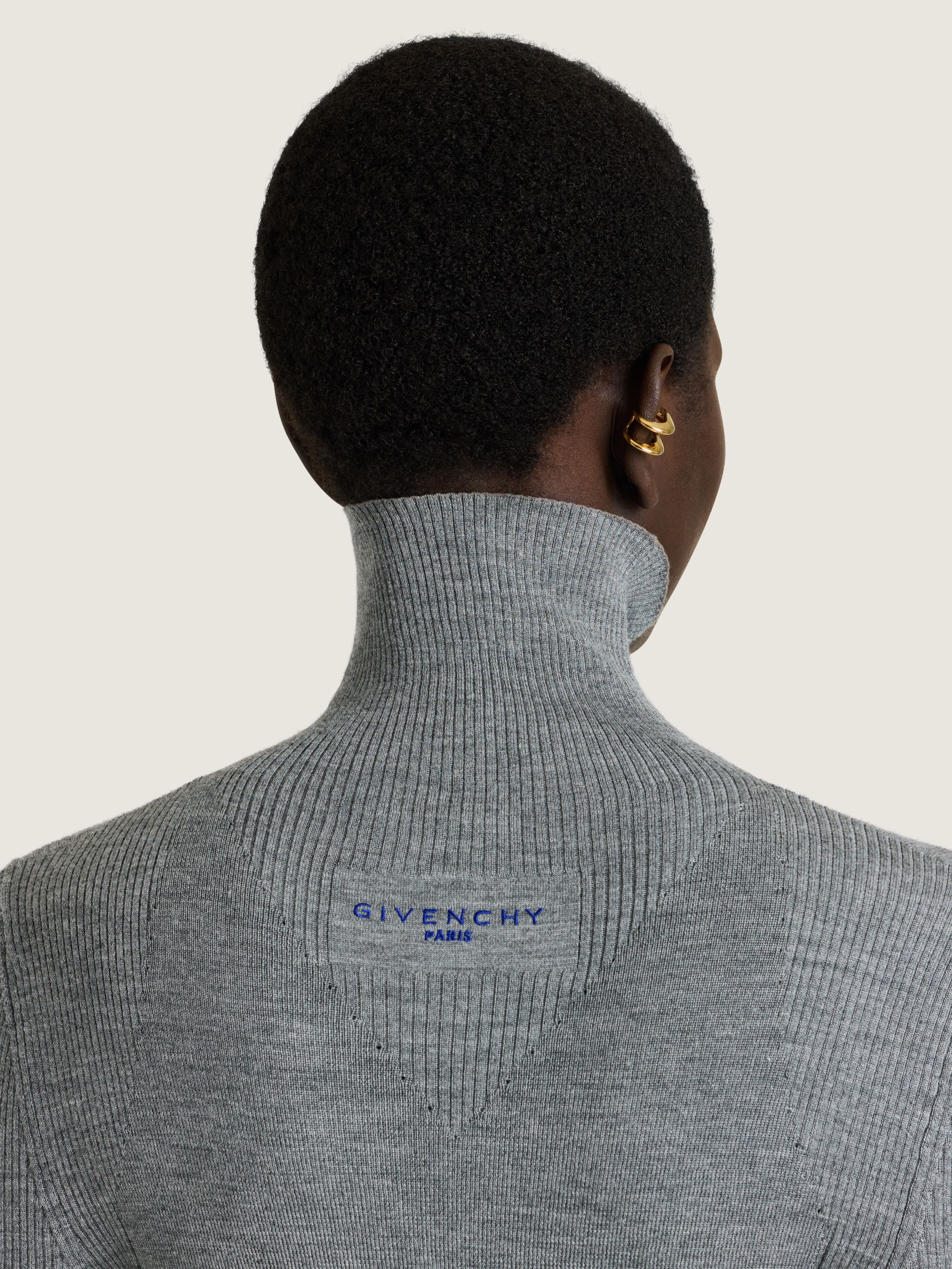 Turtleneck sweater in wool and silk in - dark grey - BW90WX4ZVE