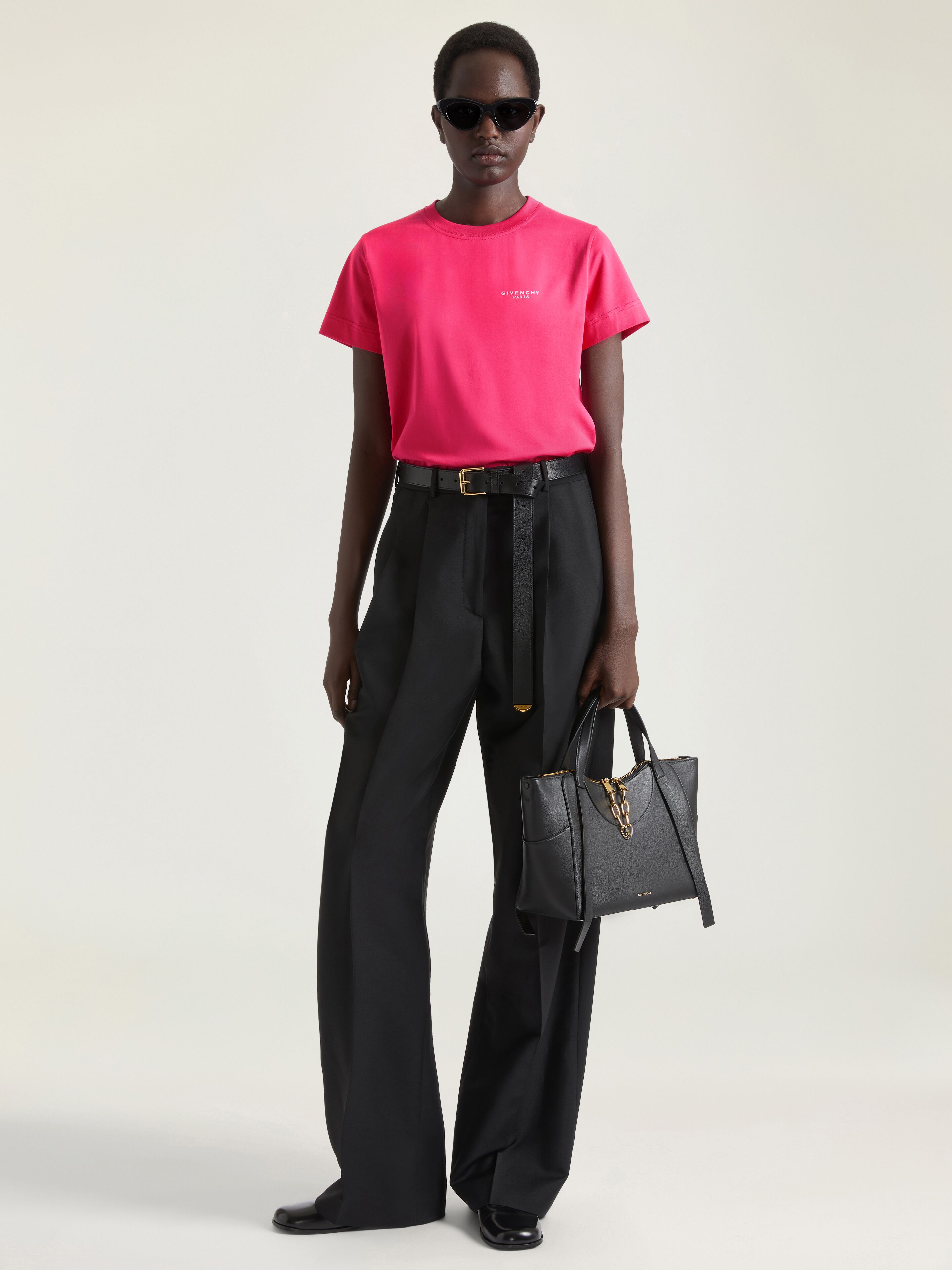 トップス GIVENCHY LOVE Slim fit t-shirt in cotton with Givenchy Paris print in - lipstick