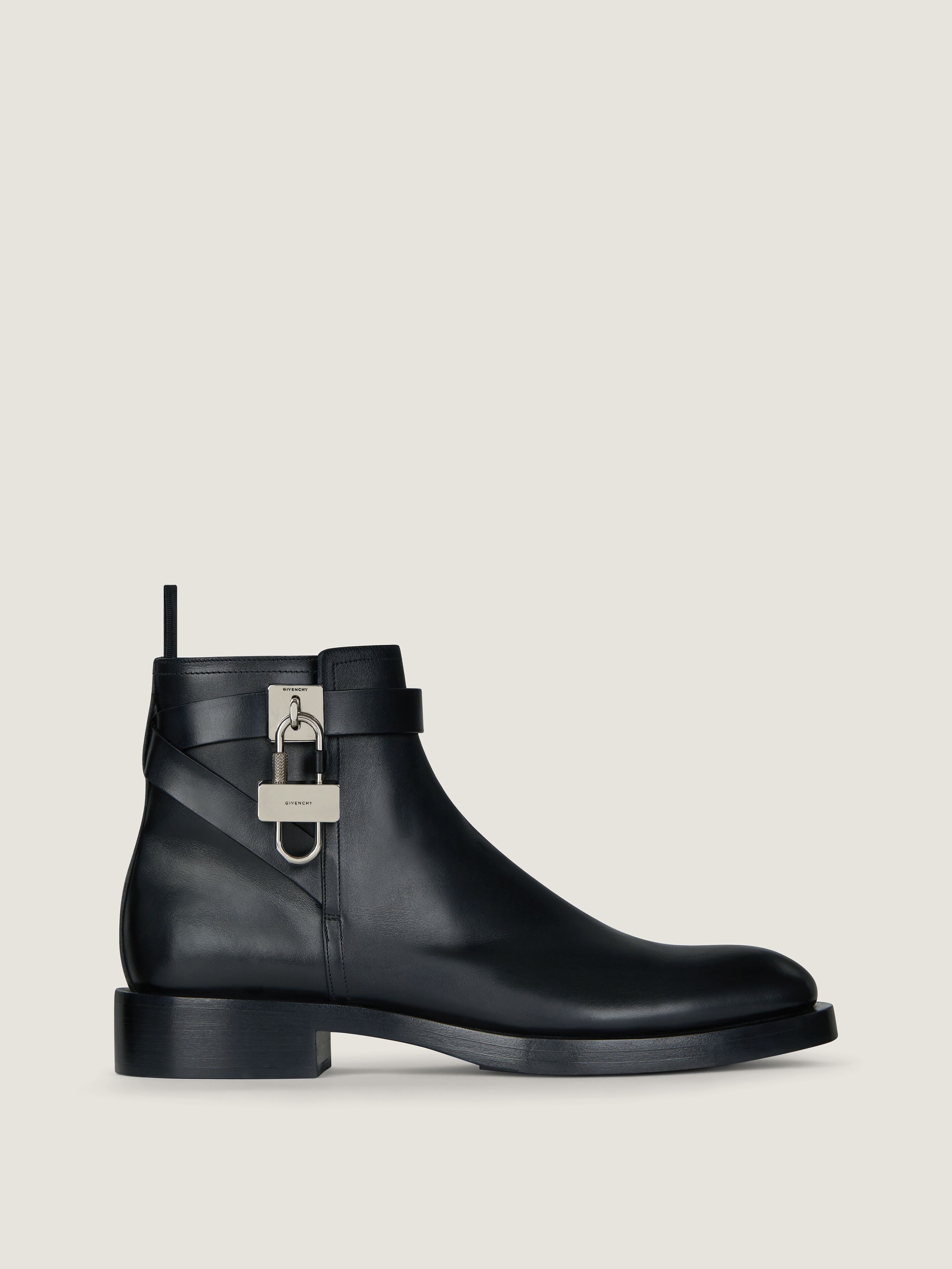 おすすめ Lock ankle boots in leather in - black | Givenchy DE ウェア