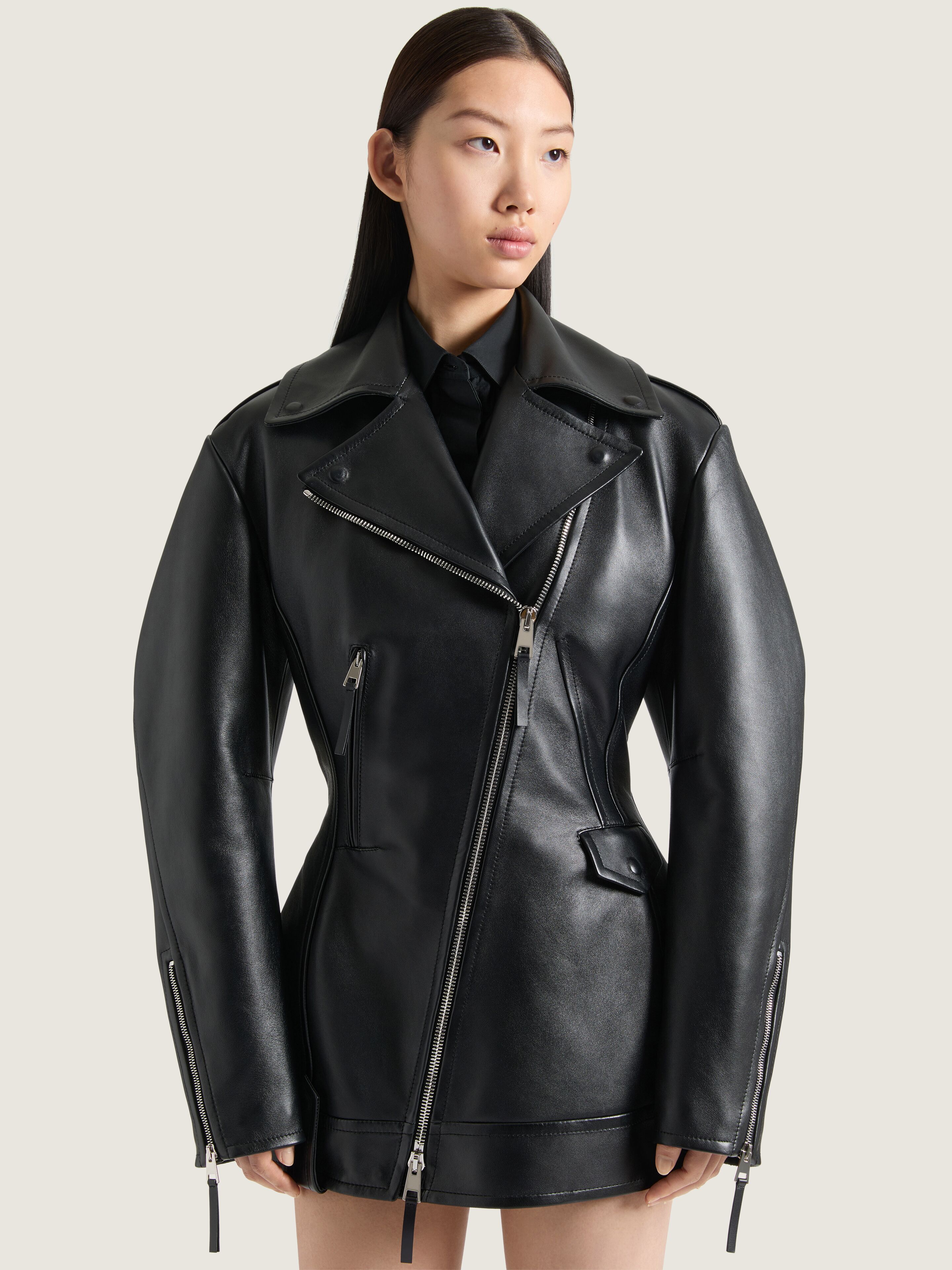 Cinched biker jacket in leather in - black - BW00SR61VD-001