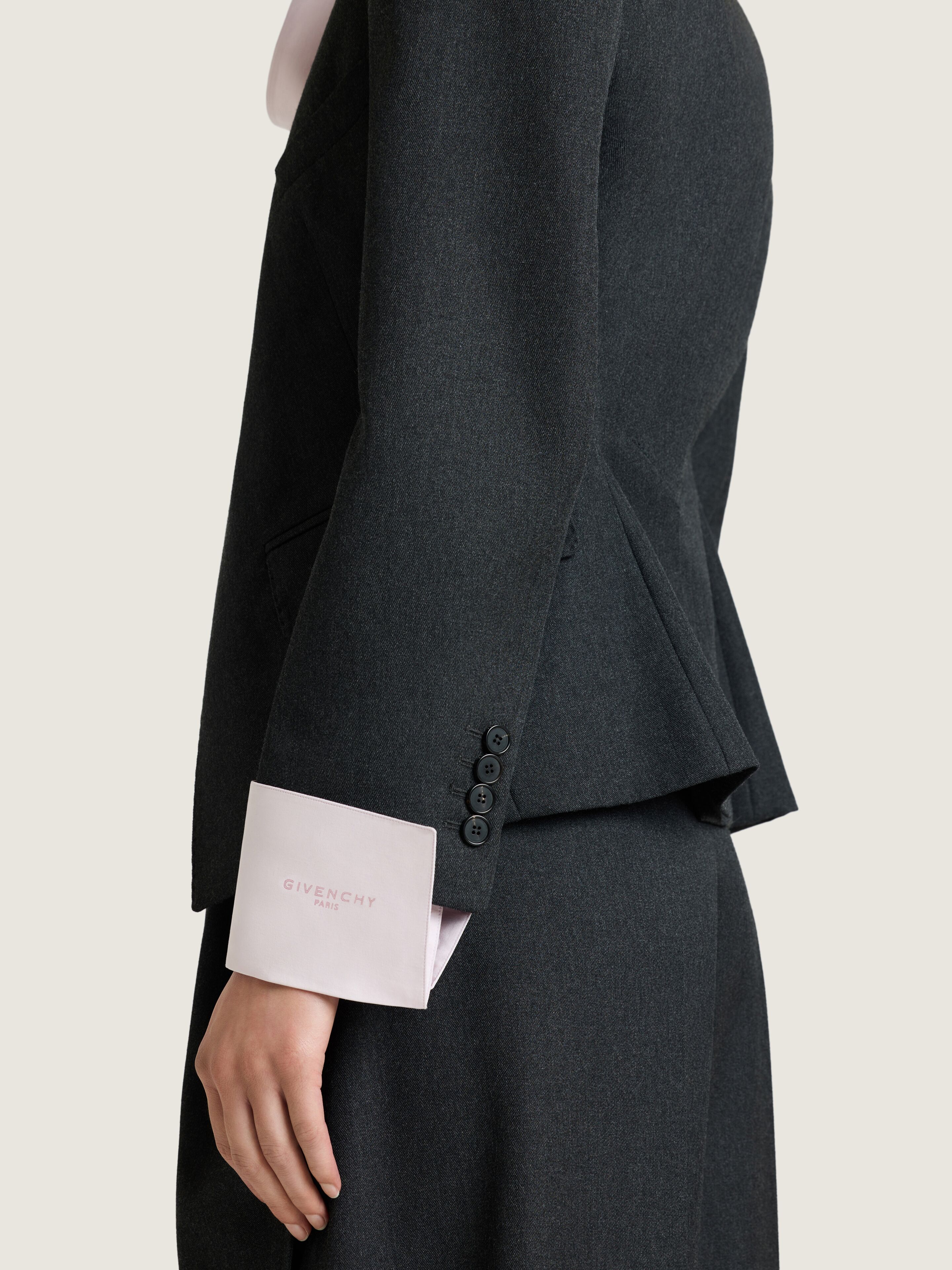 GIVENCHY 17SS ブラックローズ刺繍クルーネックニット　archive Reverse lapel jacket in wool in - dark grey - BW30RB16WV-021