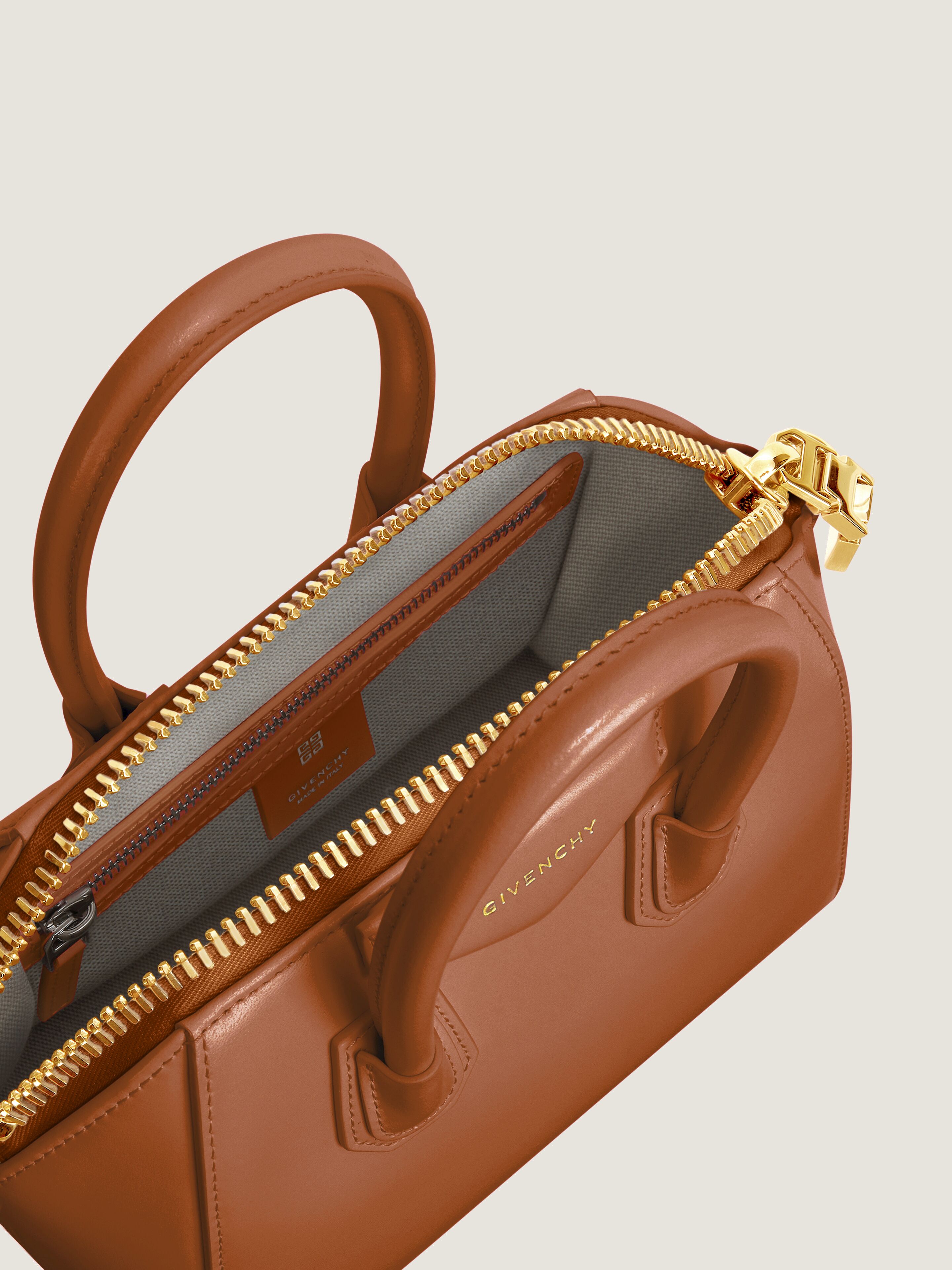 Mini Antigona bag in Box leather | Givenchy CA | Givenchy