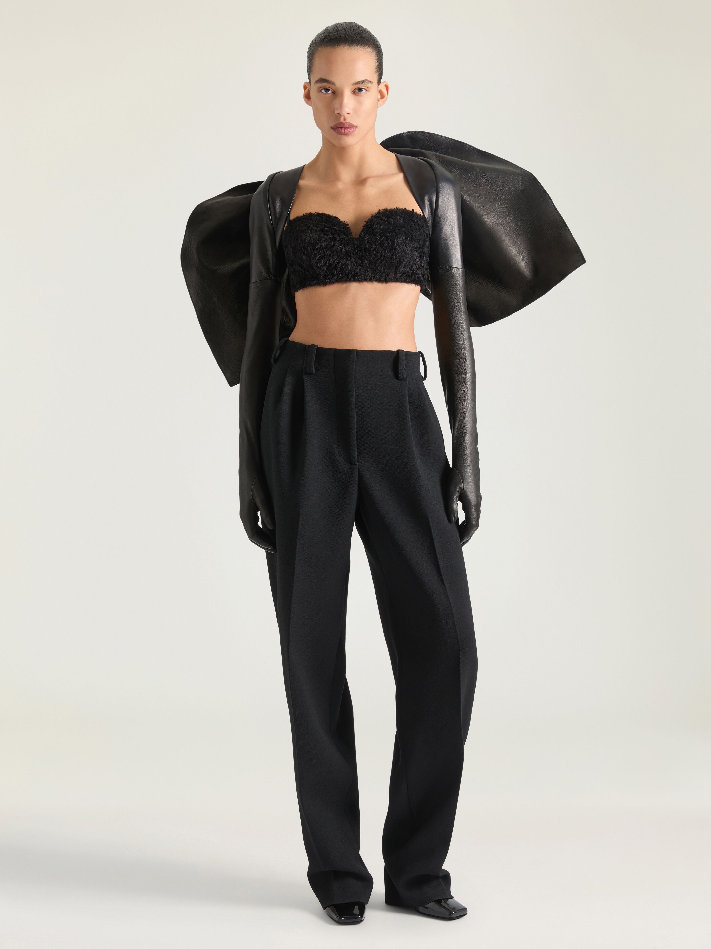 Slashed double pleat pants in wool in - black - BW518415CT-001