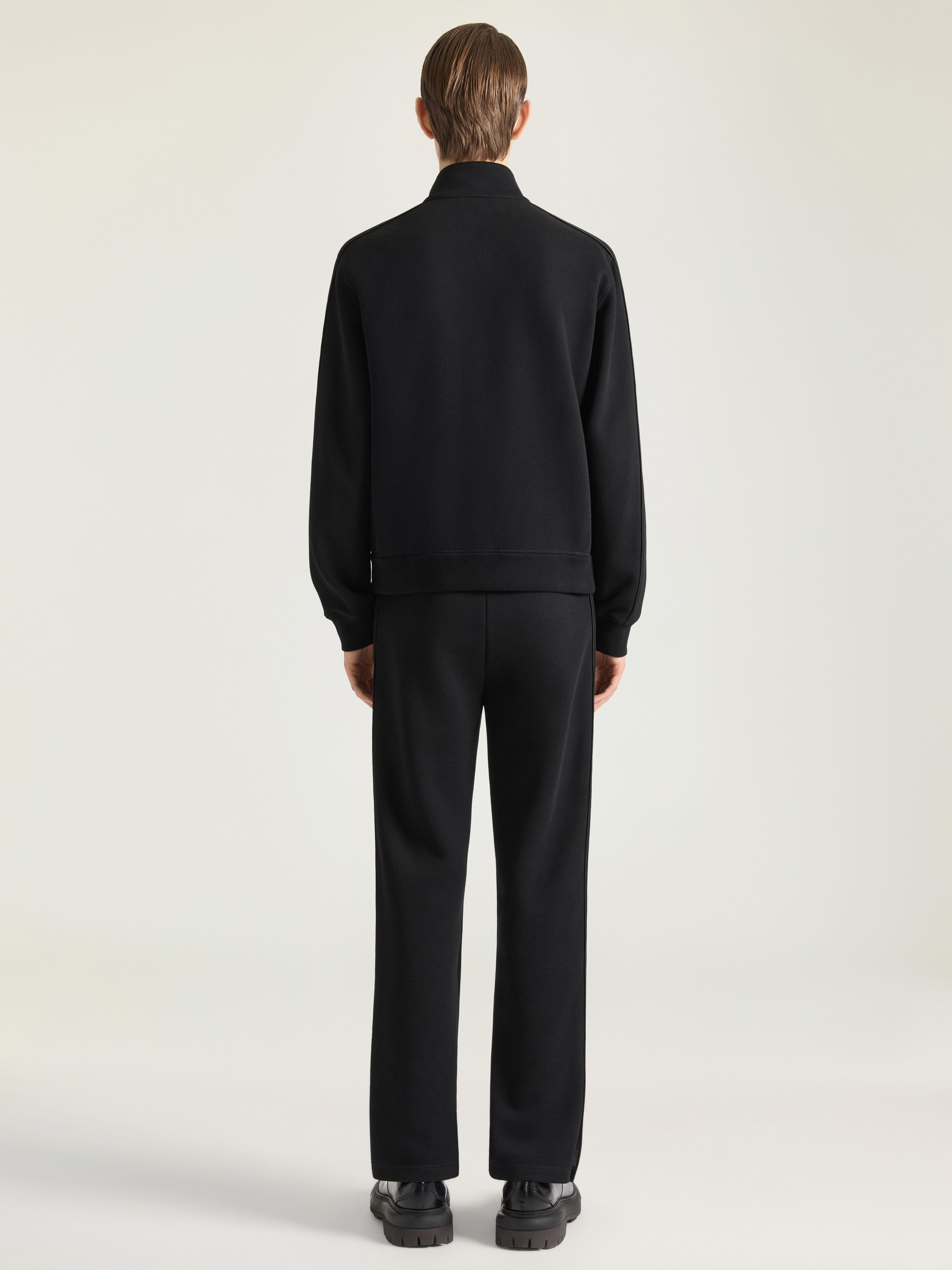 Joggers in wool with Givenchy Paris patch in - black - BM51S83YT8