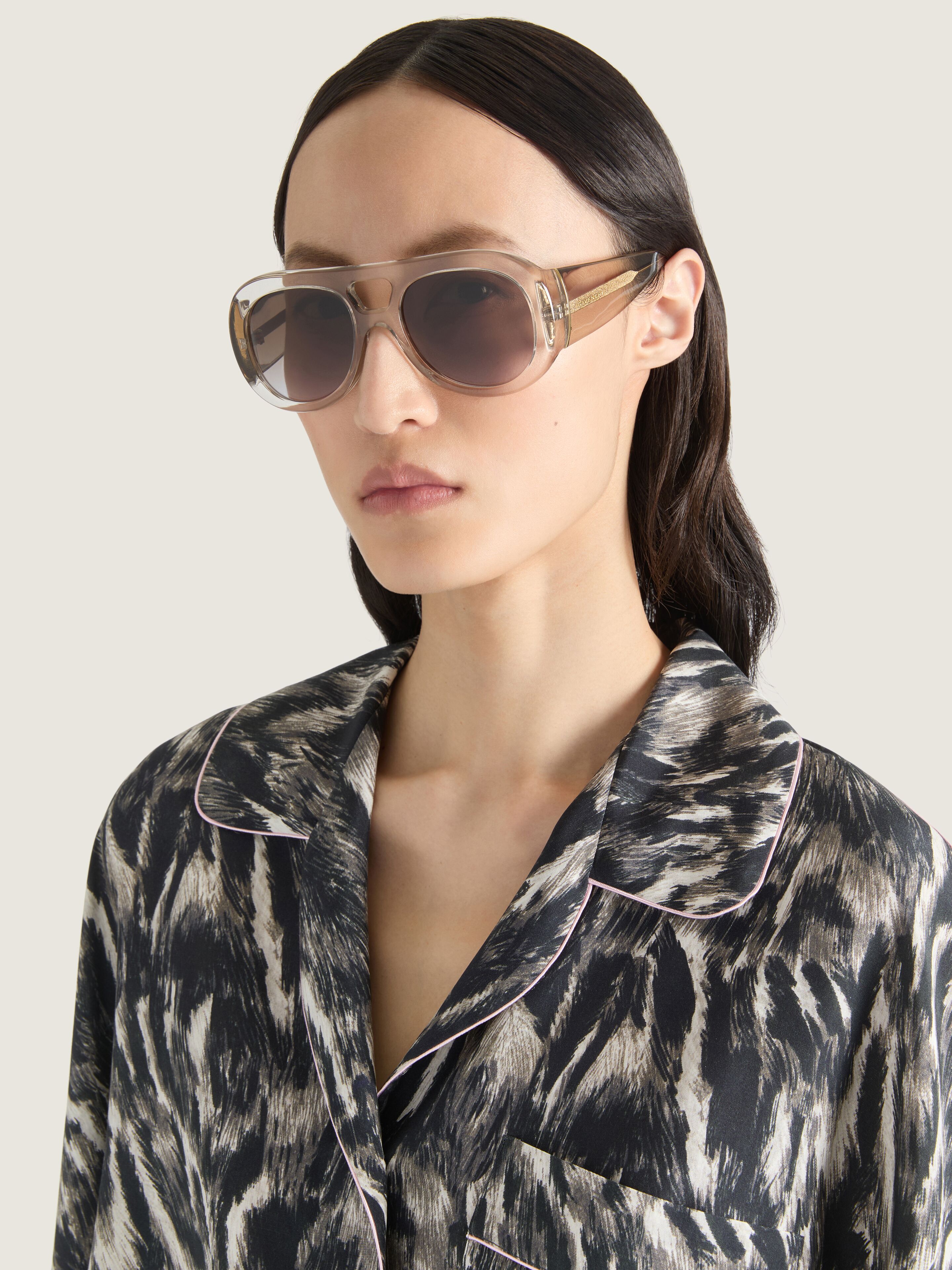 GIVENCHY Bold sunglasses in acetate in - light silvery
