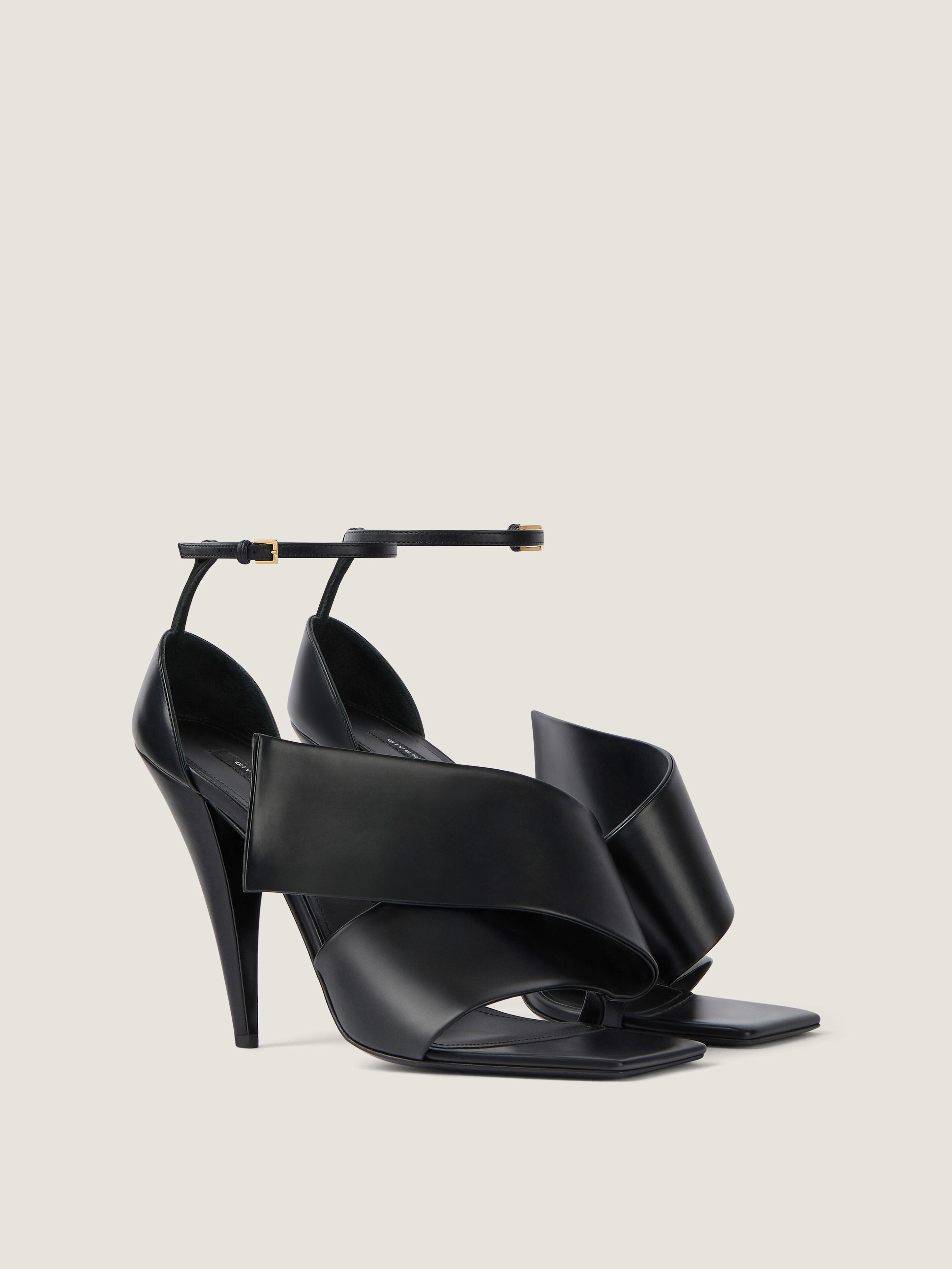 Sliced Square heeled sandals in leather in - black - BE30A6E1J7