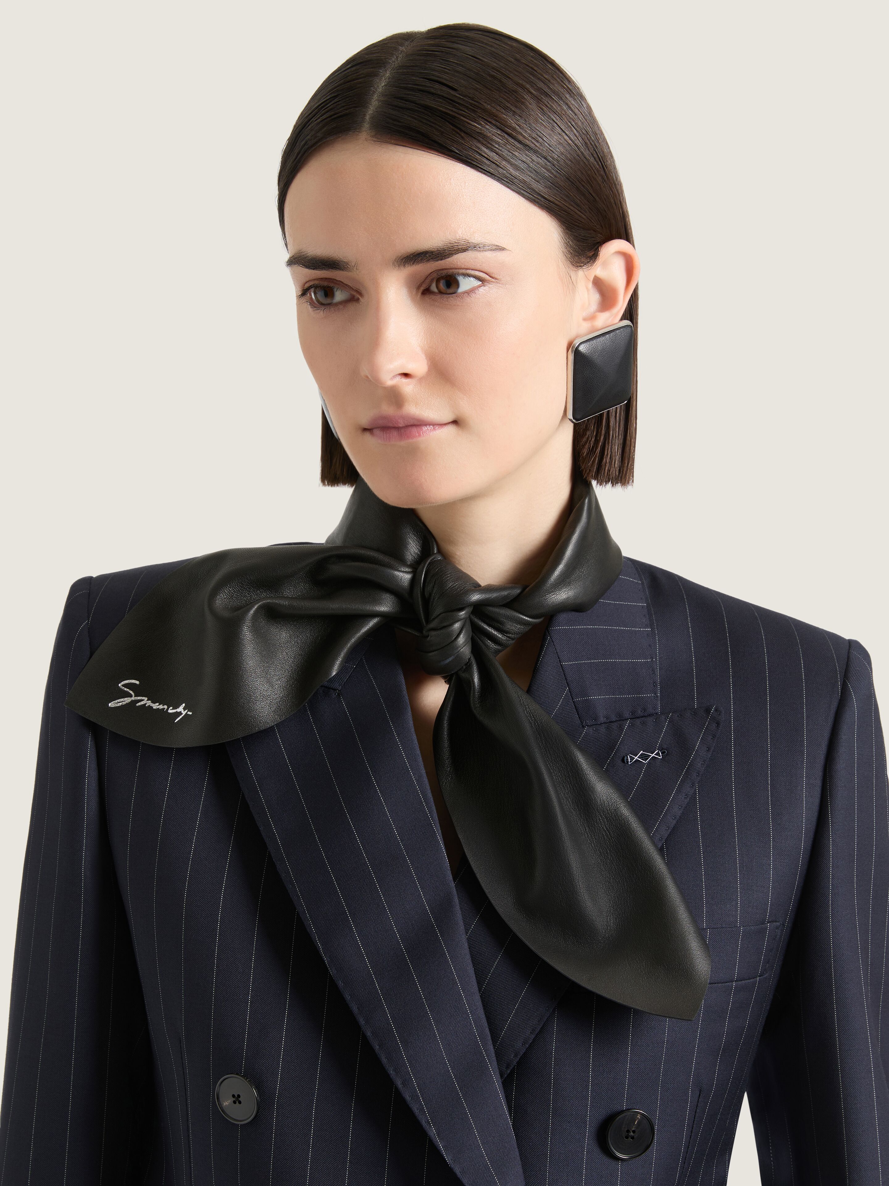 Scarf in leather in - black - BWZ063604J-001 | Givenchy US