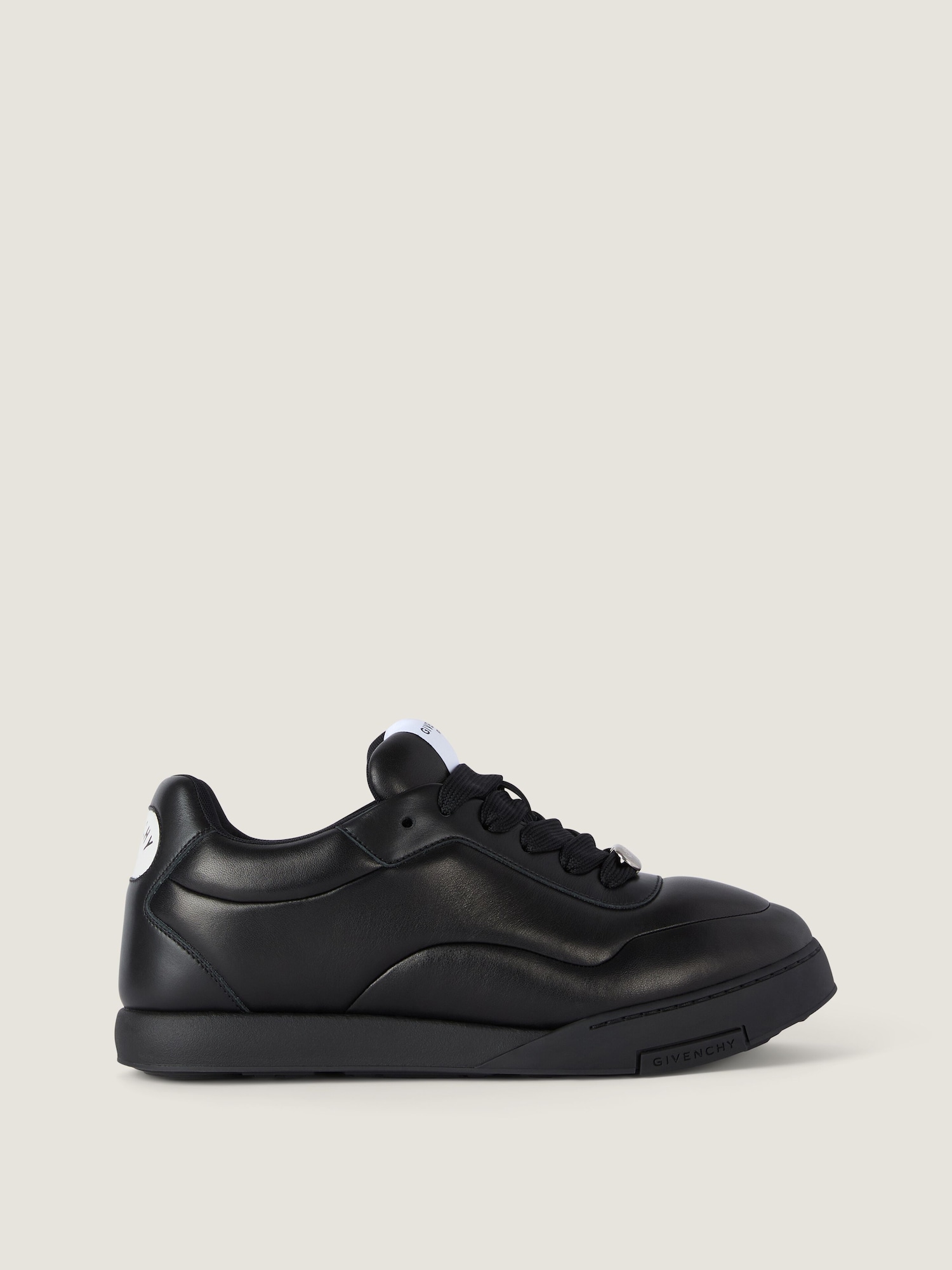 Givenchyパフィヤード ナッパレザー スニーカー - ブラック BH00B7H1YM 