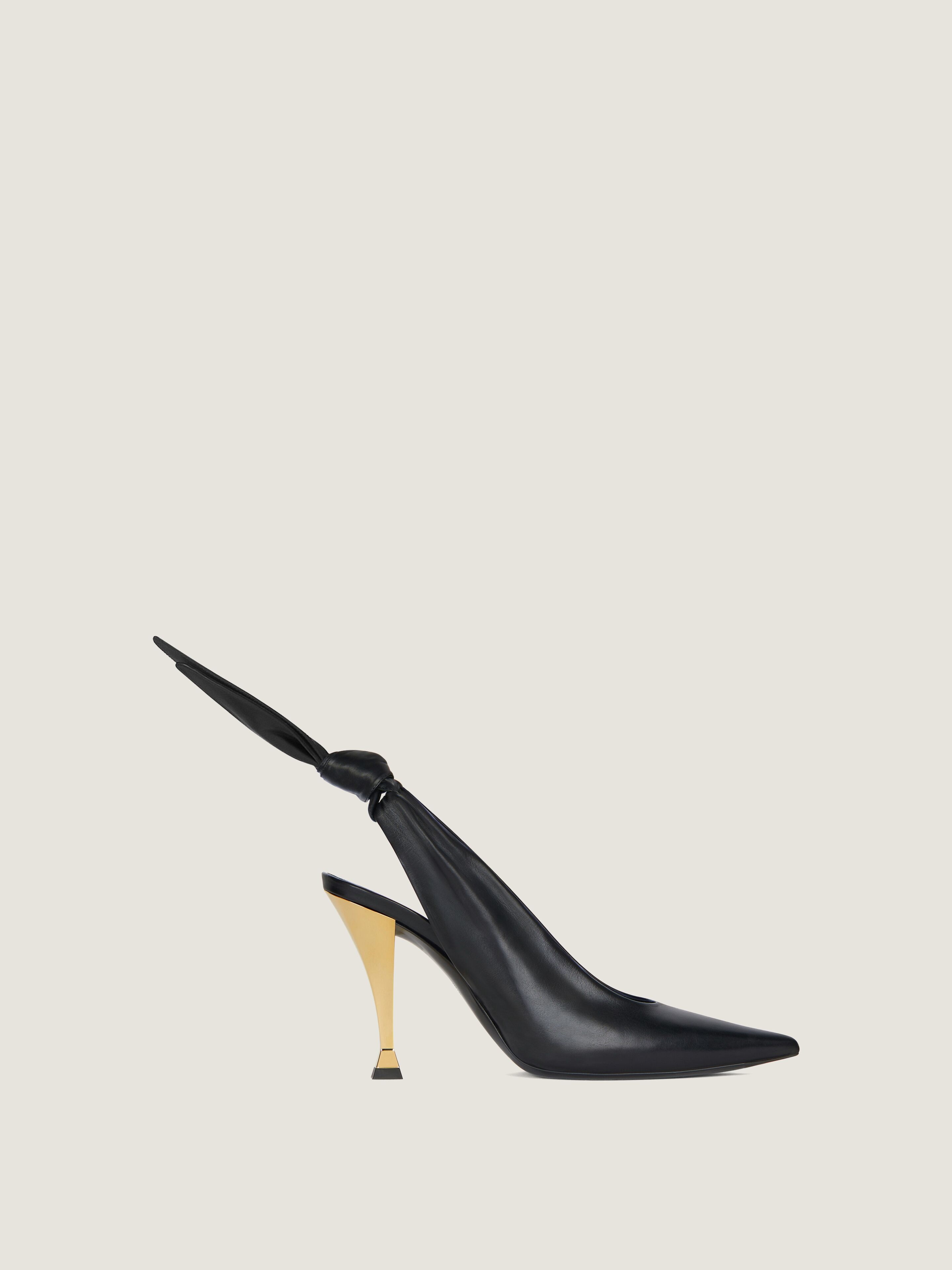 サンダル・ミュール GIVENCHY SHOW KITTEN HEEL SLINGBACK 45 MM (BE402X E1YC001) Beauw slingbacks in nappa leather | Givenchy CA | Givenchy