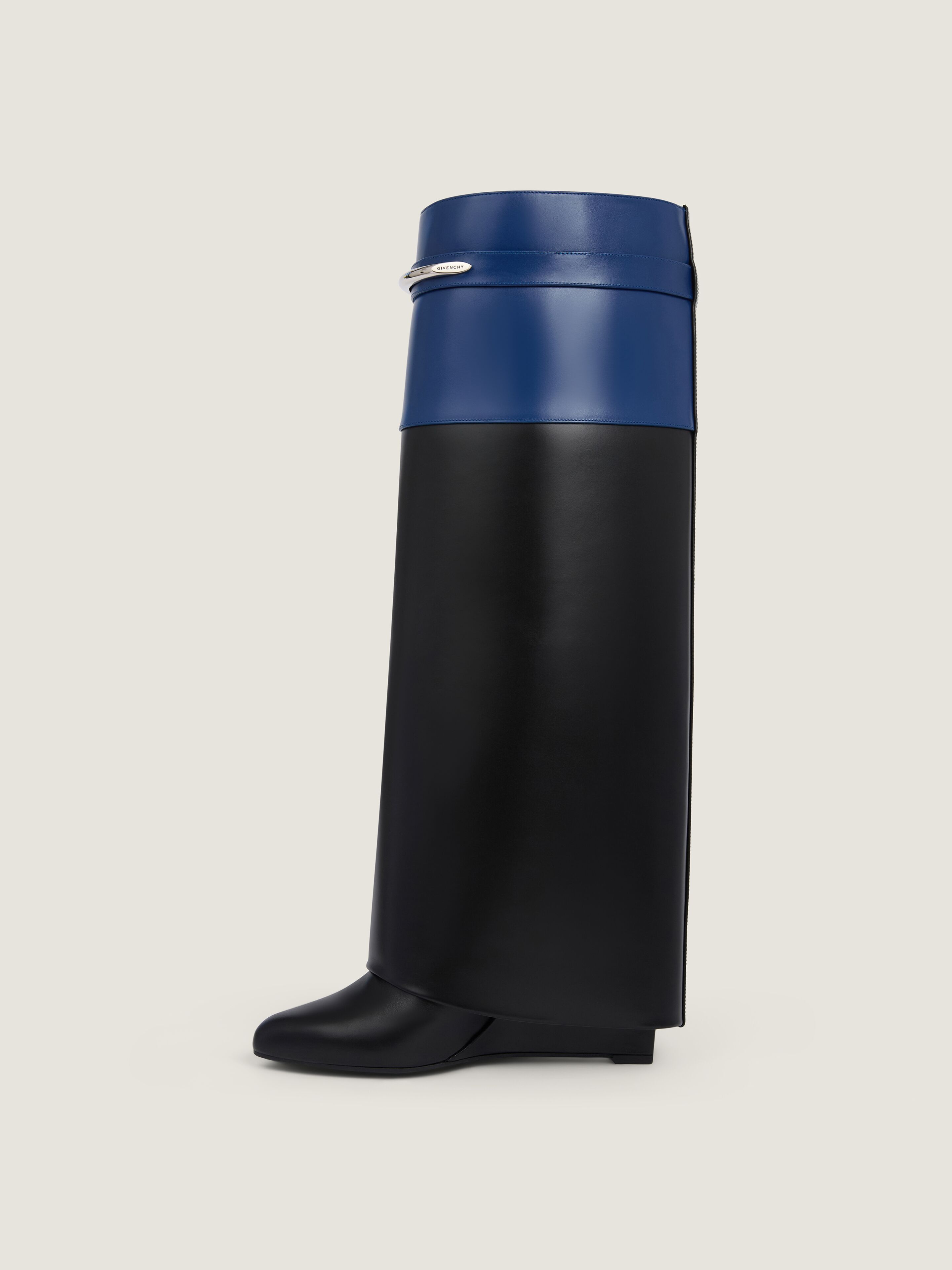 Shark Pinch bicolor boots in leather | Givenchy US | Givenchy