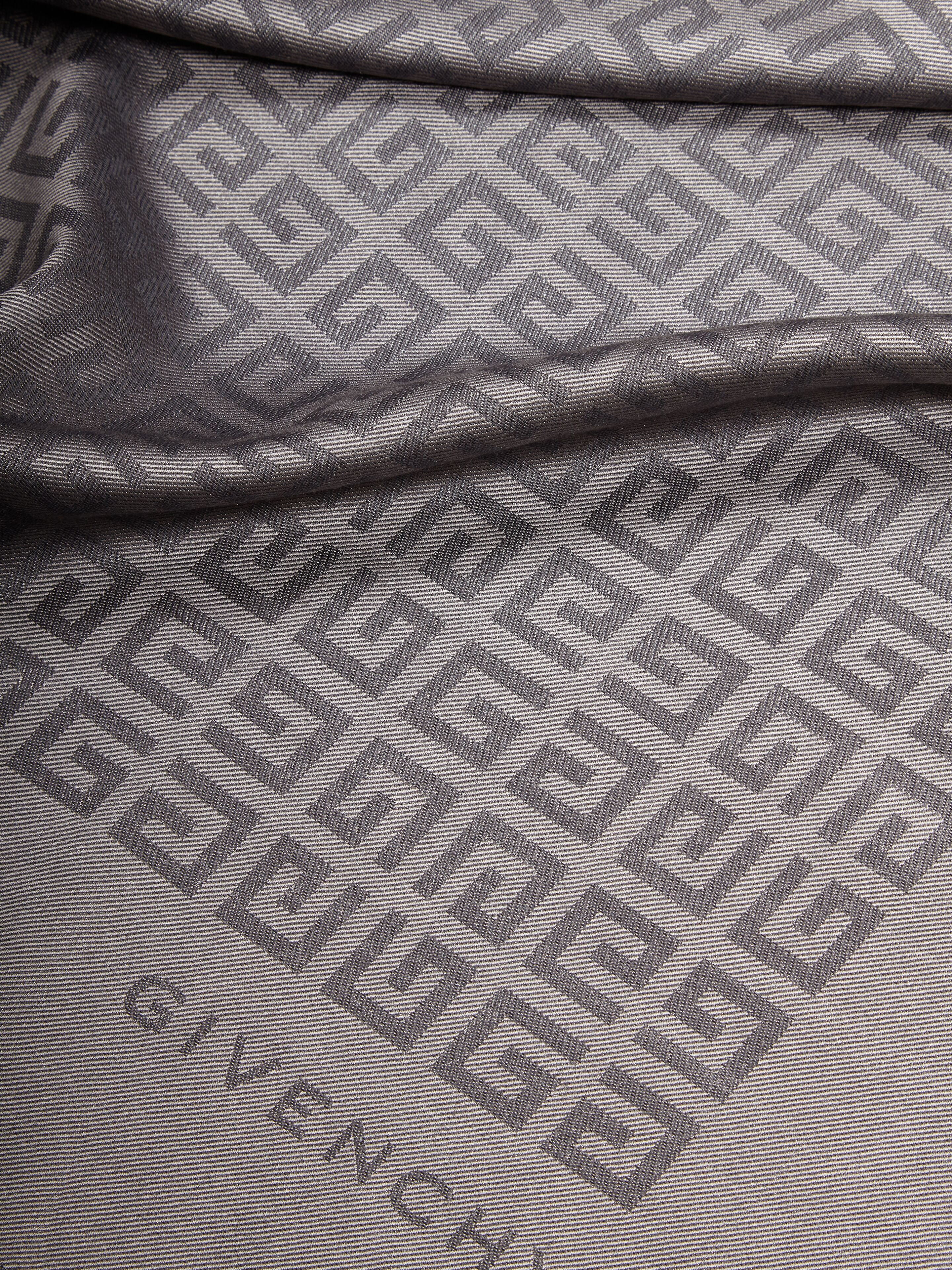 4G shawl in silk and wool with lurex in - smoke grey