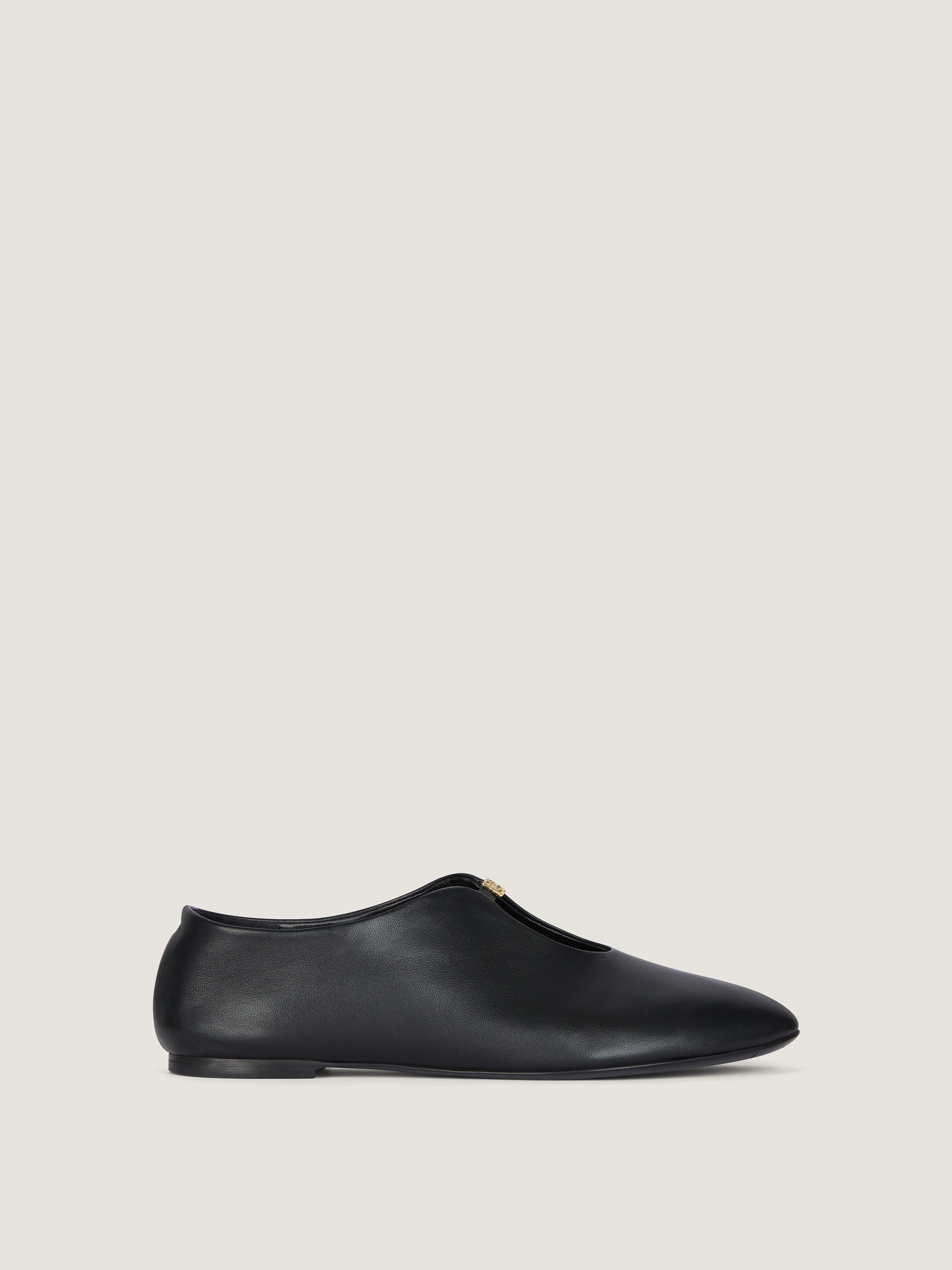 フラットシューズ GIVENCHY Woman Ballet flats Black BE500VE16Q 001 4G Liquid ballerina in nappa leather | Givenchy CA | Givenchy