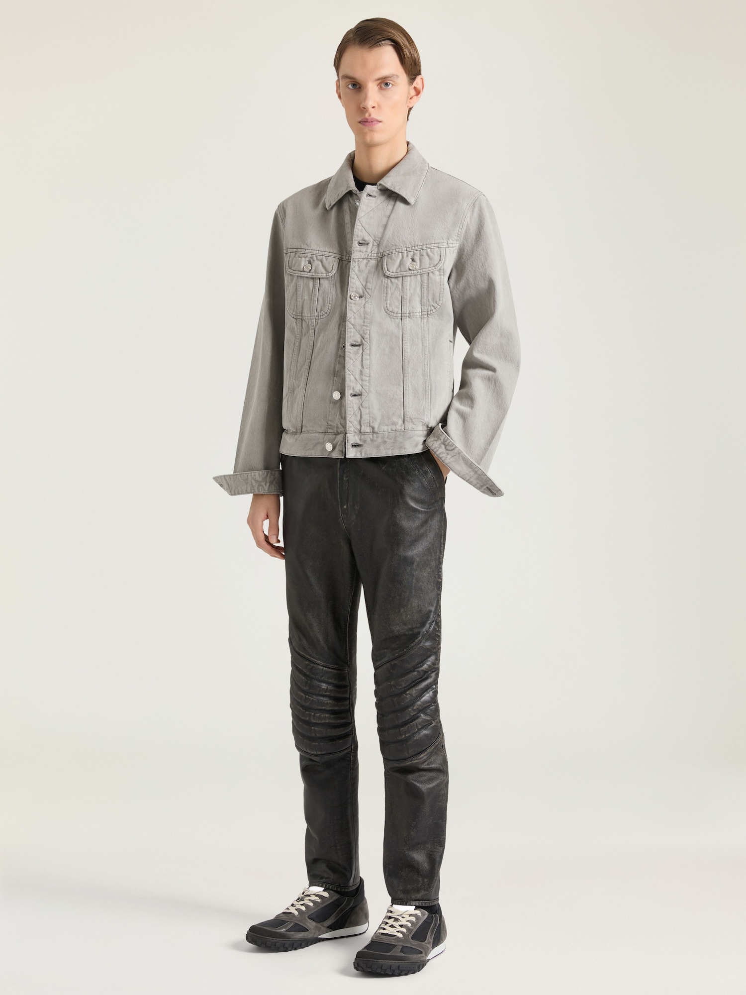 GIVENCHY グレー デニム クリースエフェクト ジャケット