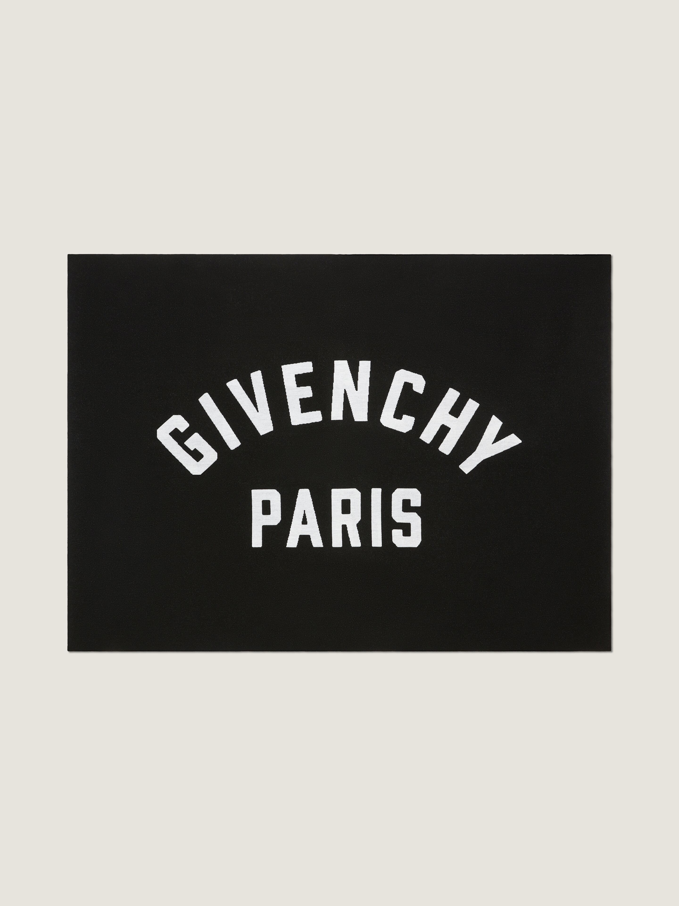 Givenchy Paris double sided blanket in wool in - black/white