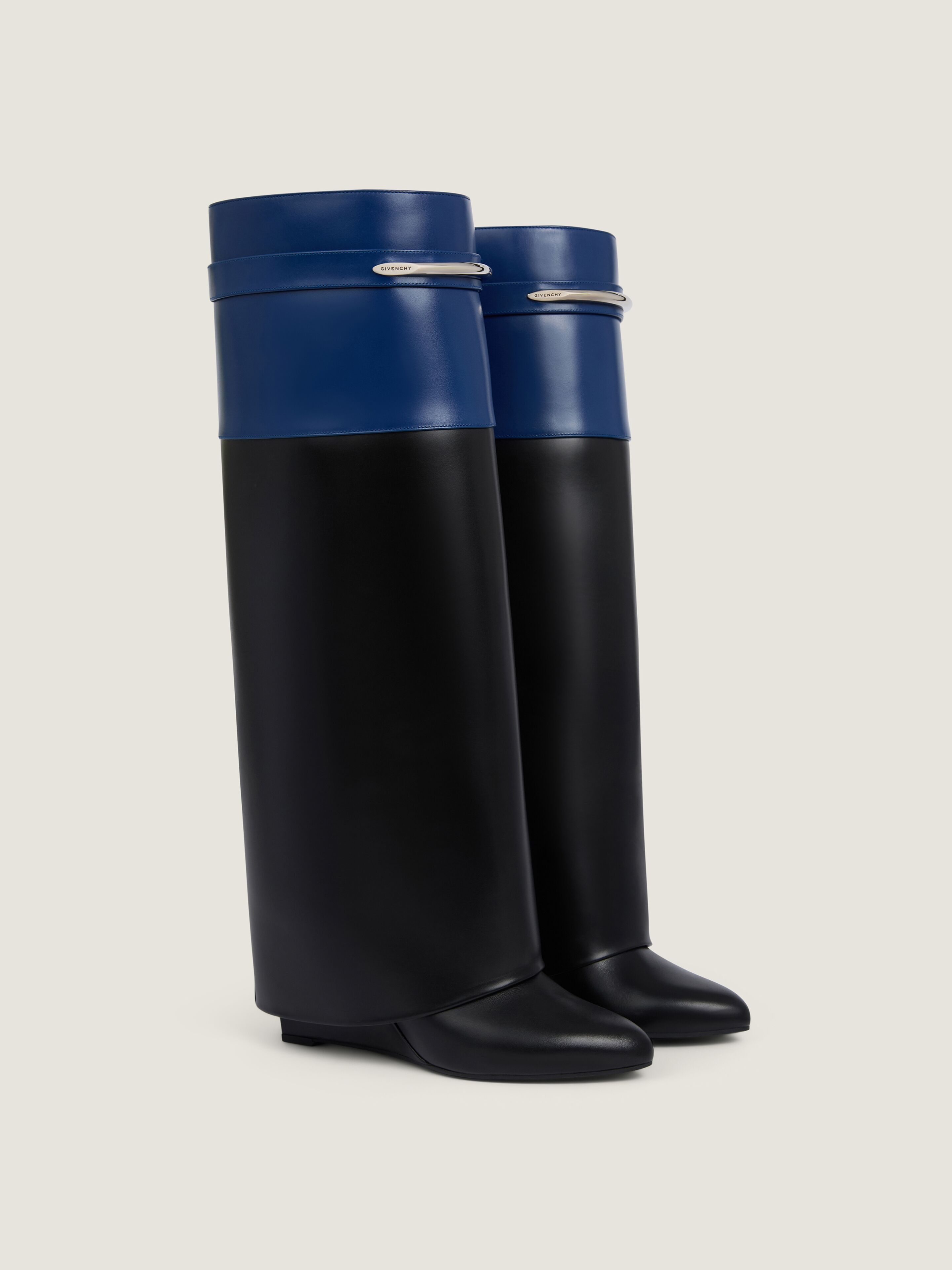 Shark Pinch bicolor boots in leather | Givenchy US | Givenchy