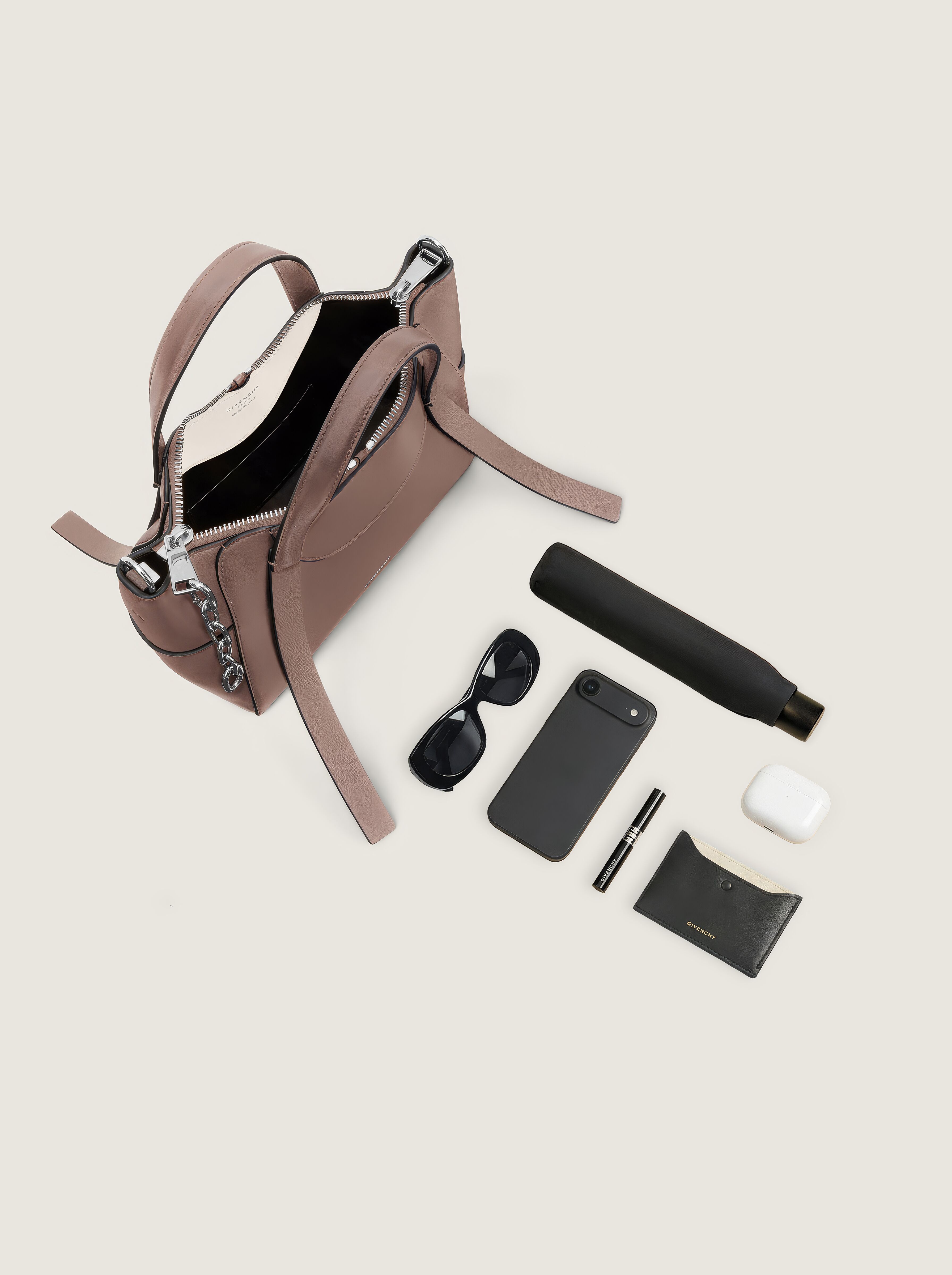 Small The Snatch bag in grained leather in - taupe - BB5184B2DL