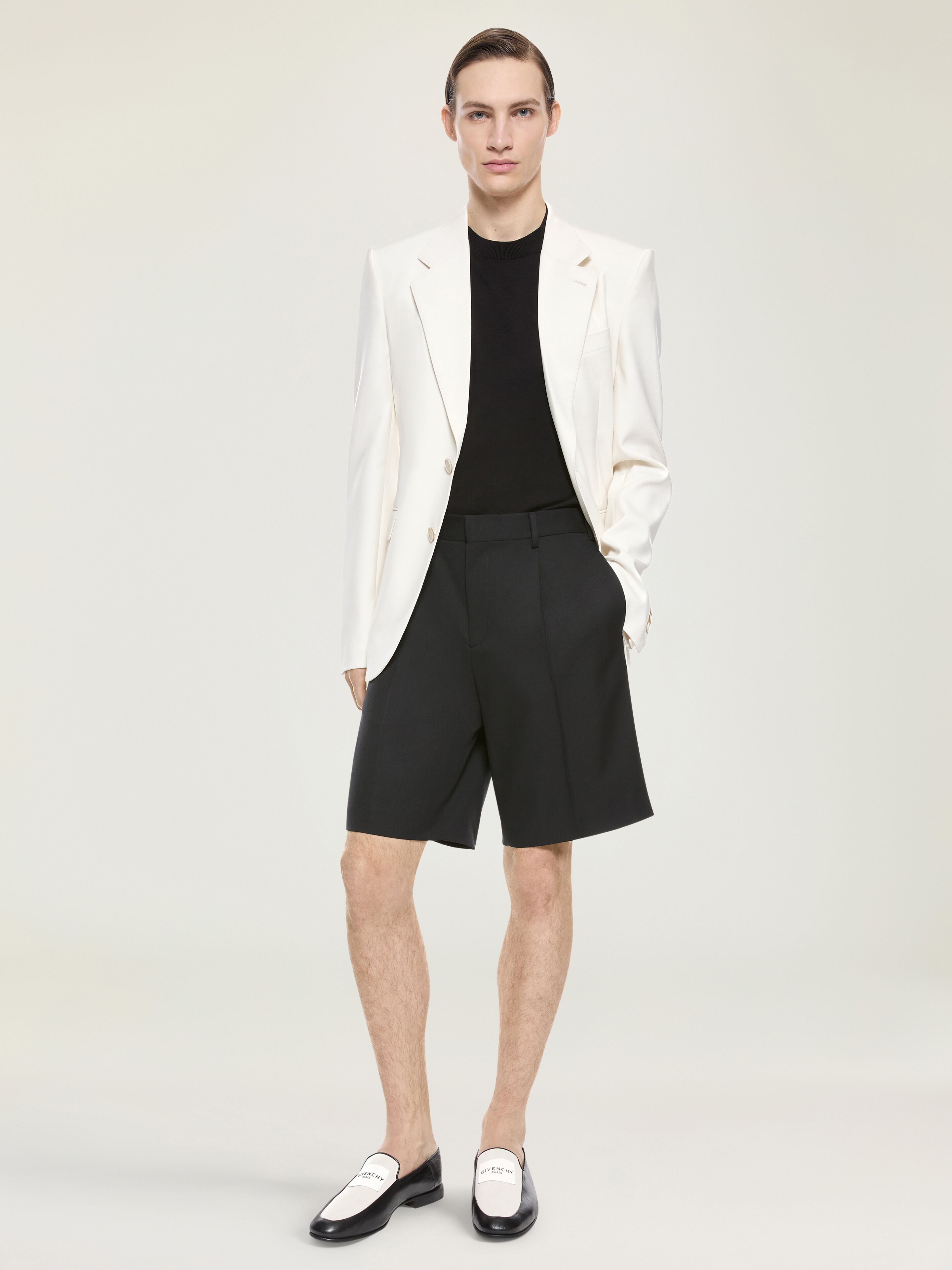 Double pleat bermuda shorts in wool in - black - BM51Q216DC-001