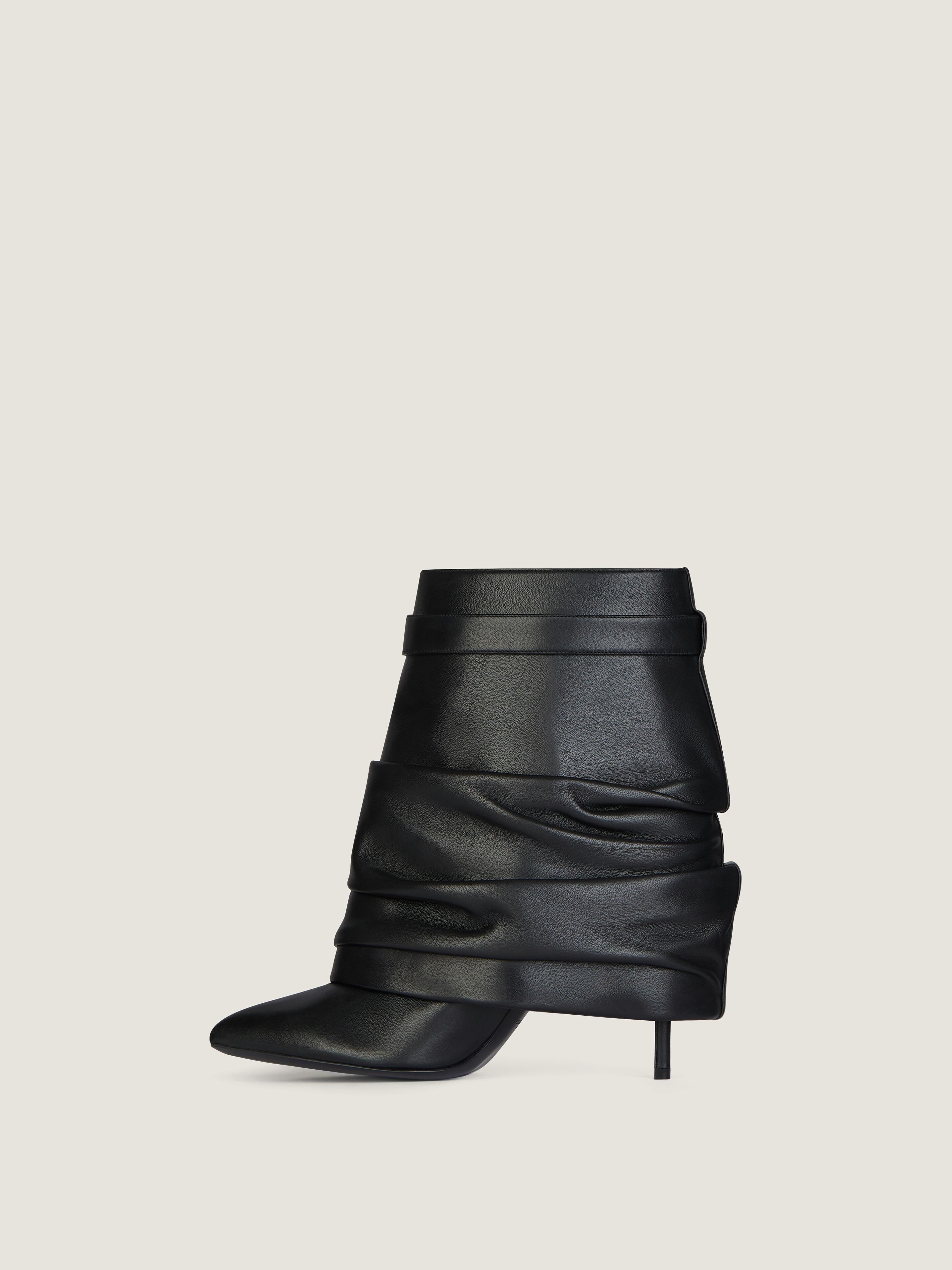 ミドルブーツ GIVENCHY Women Boots BE604TE292 001 Black Shark Lock Stiletto ankle boots in nappa leather in - black