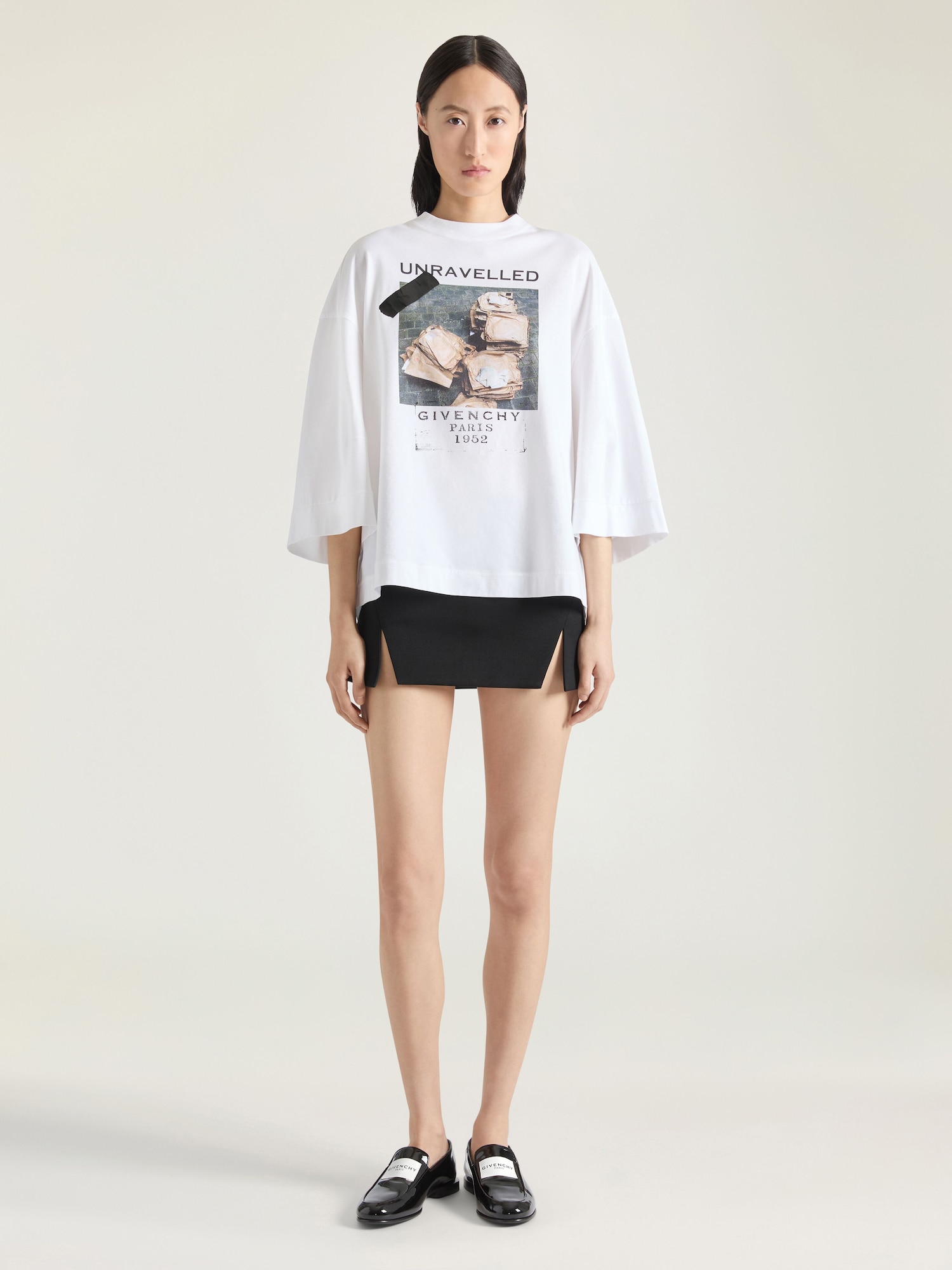 Sliced mini skirt in wool
