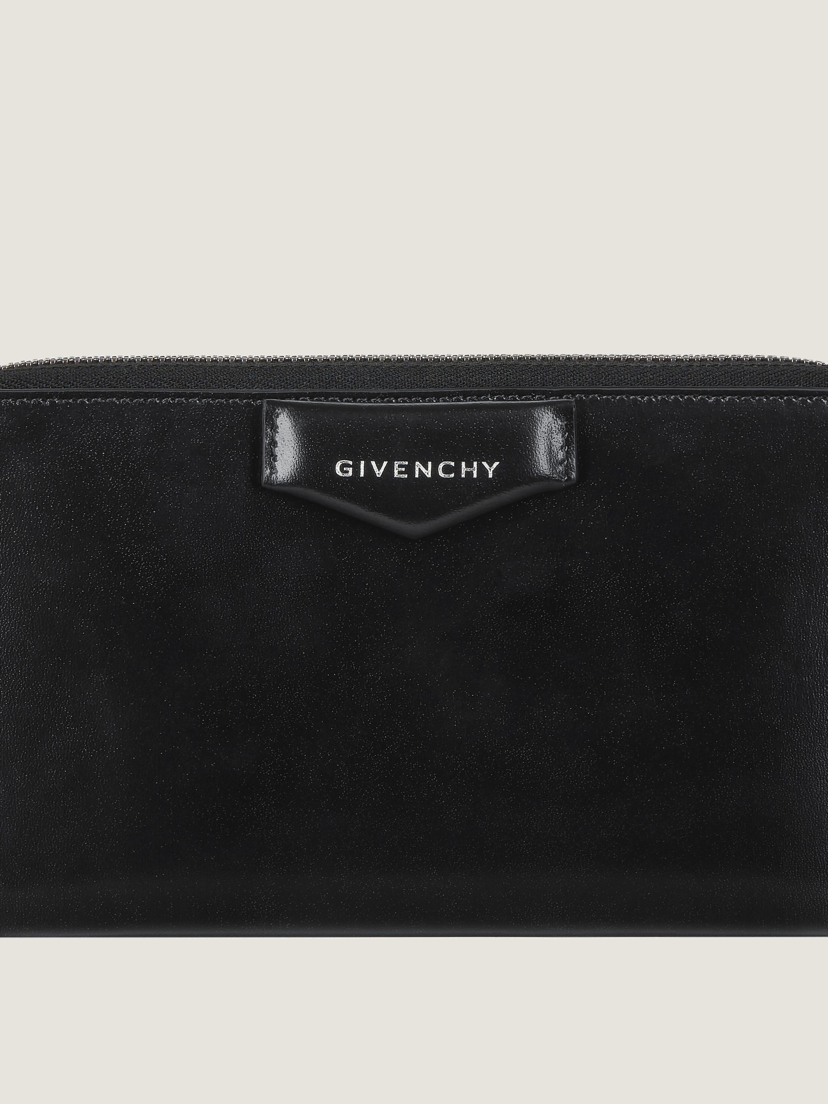GIVENCHY - ジバンシィ GIVENCHY 三つ折りウォレット 三つ折り