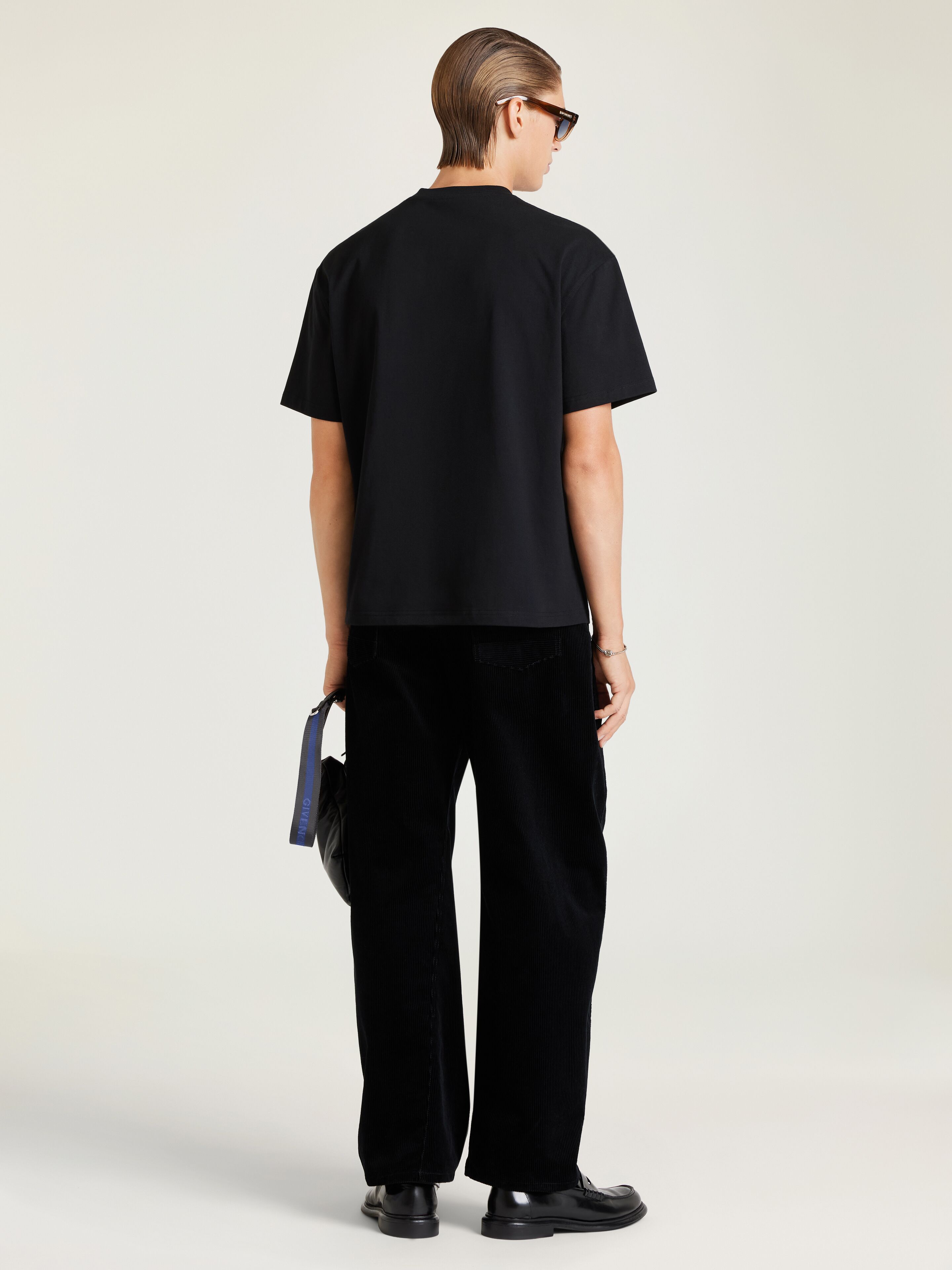 Boxy-fit t-shirt in cotton with Givenchy Paris 52 print in - black