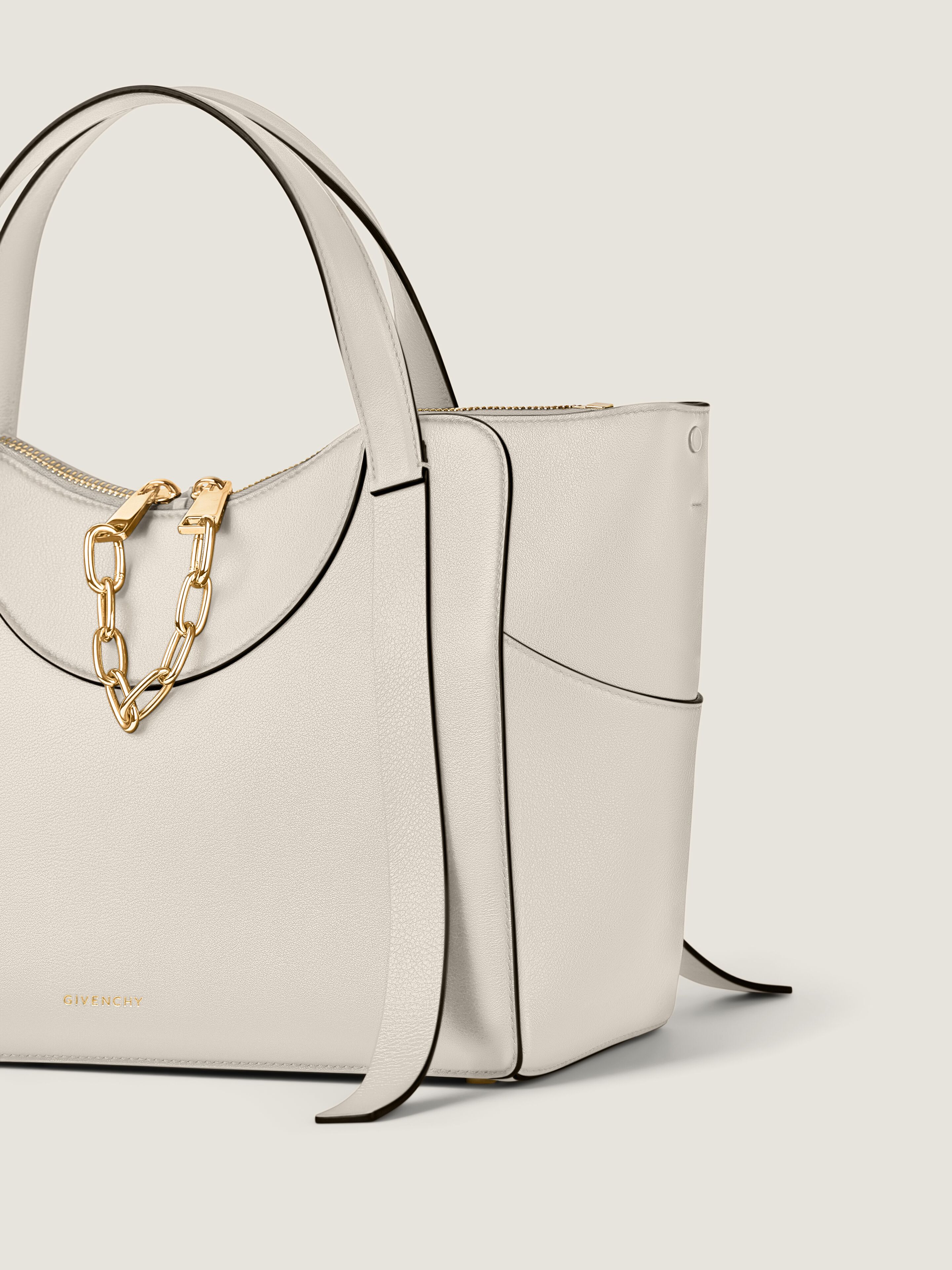 Medium The Snatch bag in grained leather in - cream - BB516SB2DK