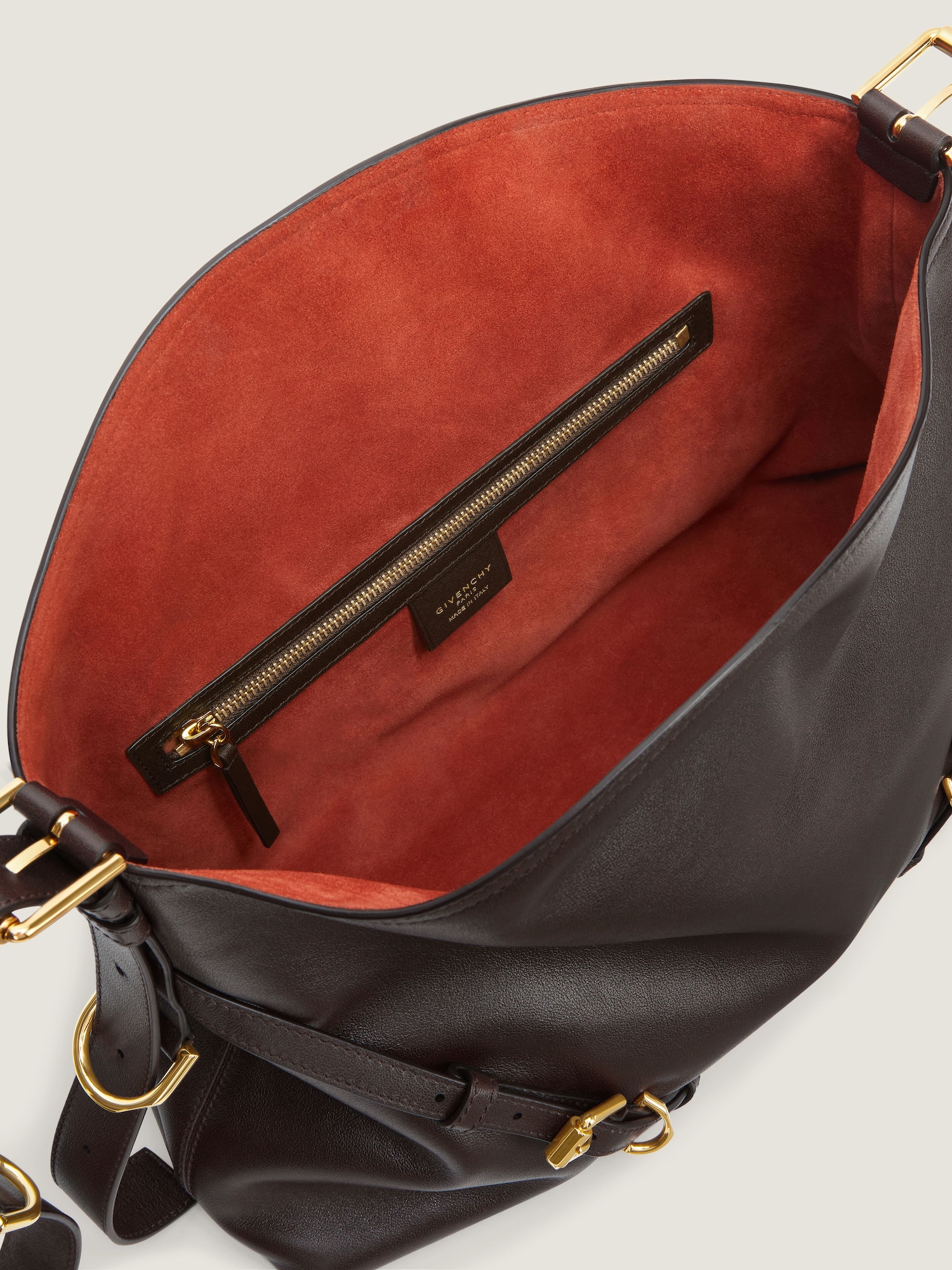 Medium Voyou bag shiny leather in - chocolate - BB5131B2AE-206 