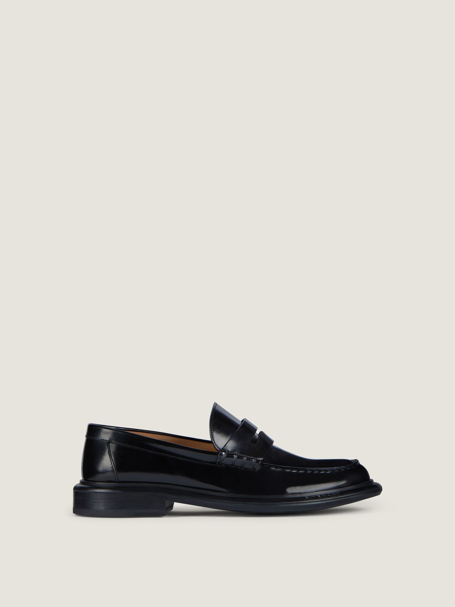 Gent loafers in brushed leather in - black - BE202JE2G9-001 | Givenchy GB