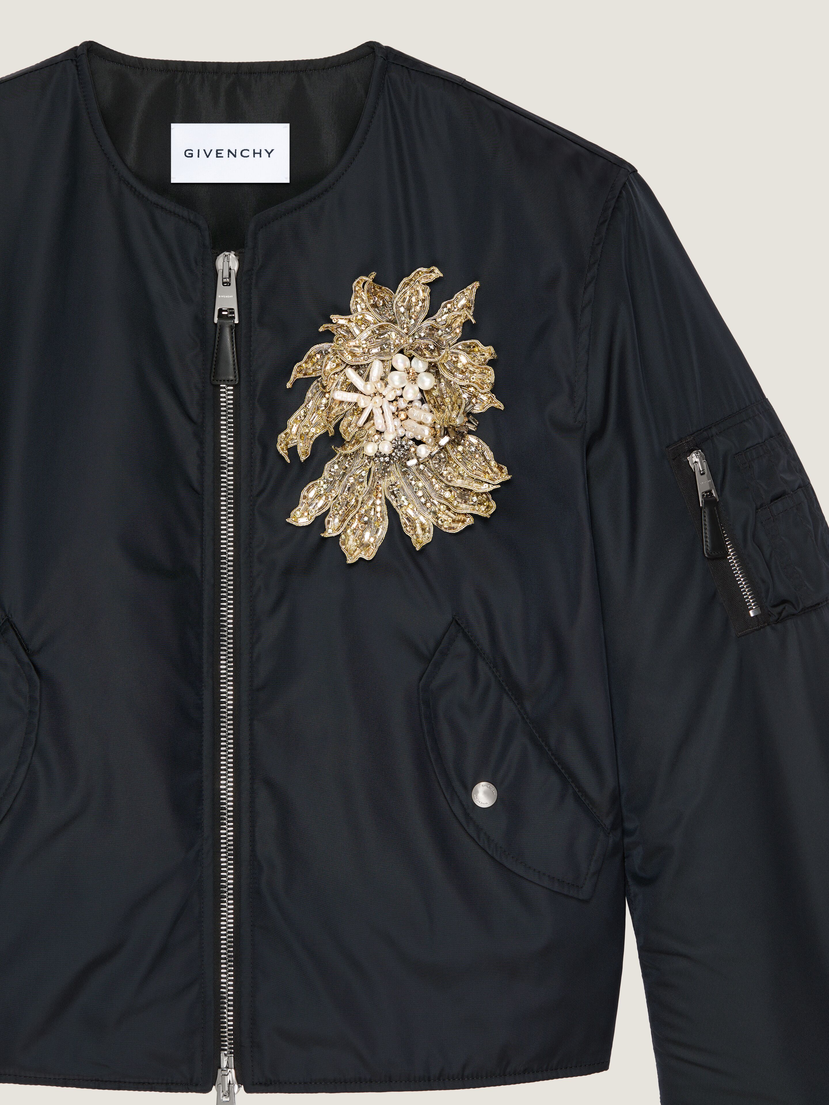 【美品】GIVENCHY ジャケット Embellished Couture Seam bomber in nylon in - black - BM01G5144C