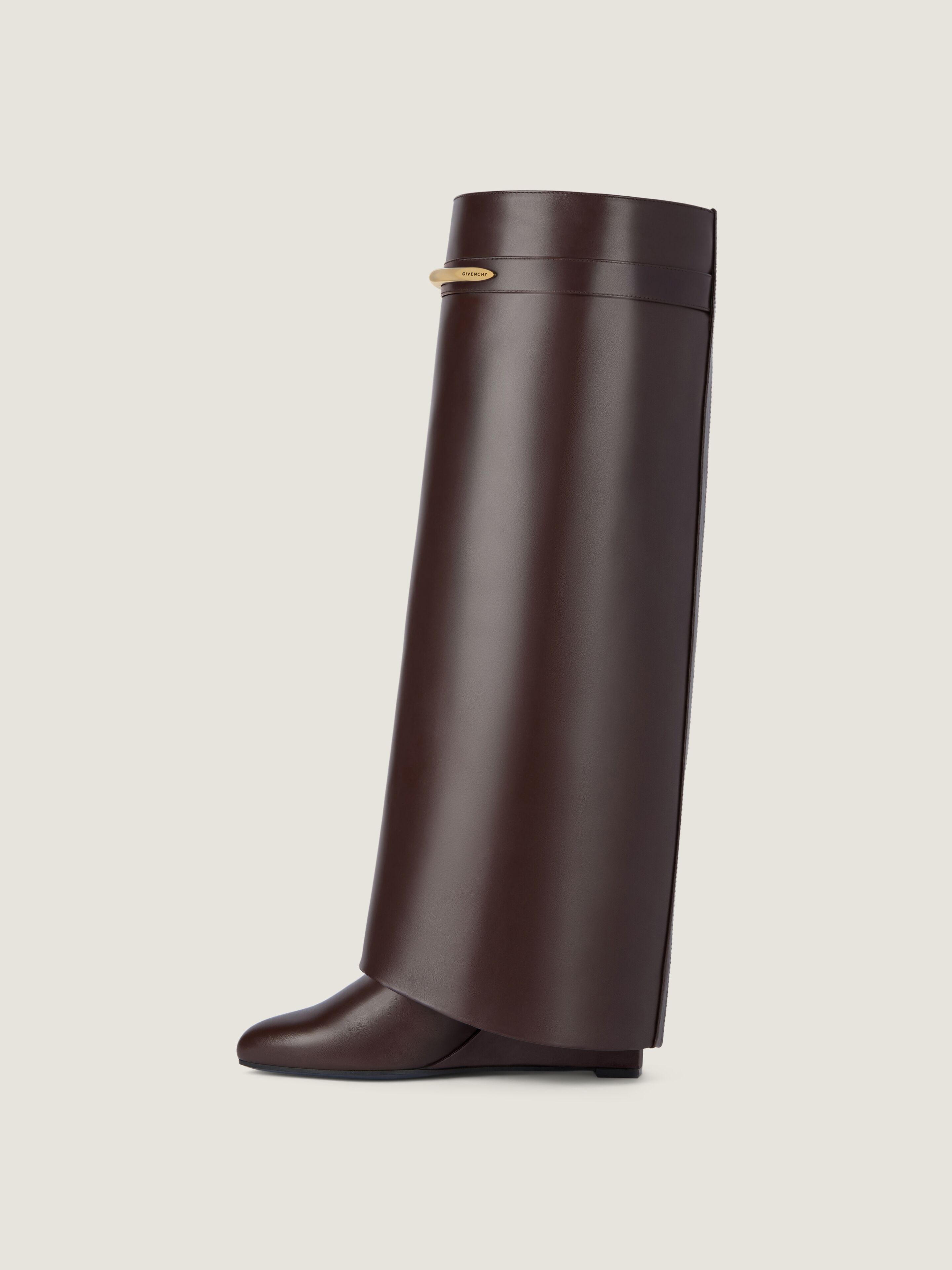 Shark boots in leather in - ebony brown | Givenchy US