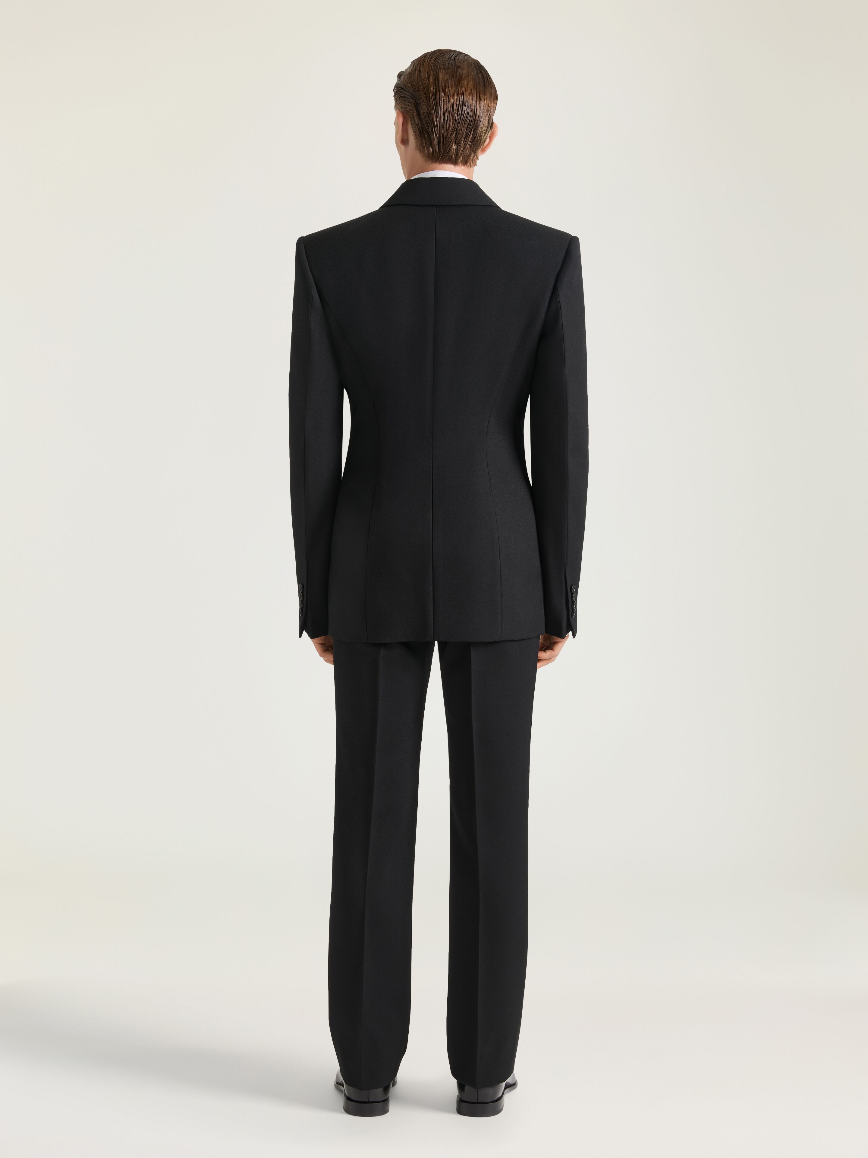 Single-breasted form fit jacket in wool in - black - BM30LZ15CT