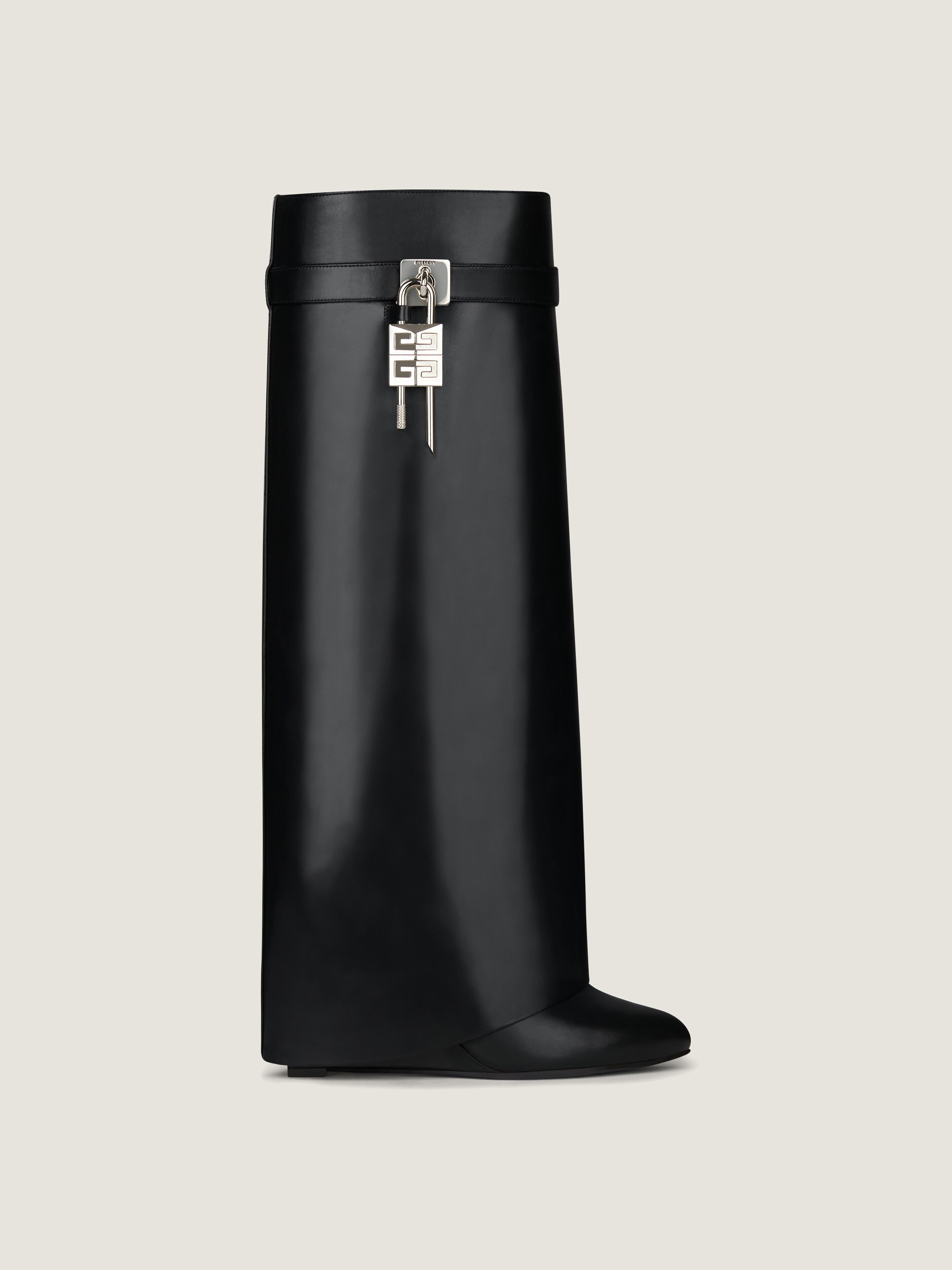 『5年保証』 Shark Lock boots wide fit in leather in - black black ウェア