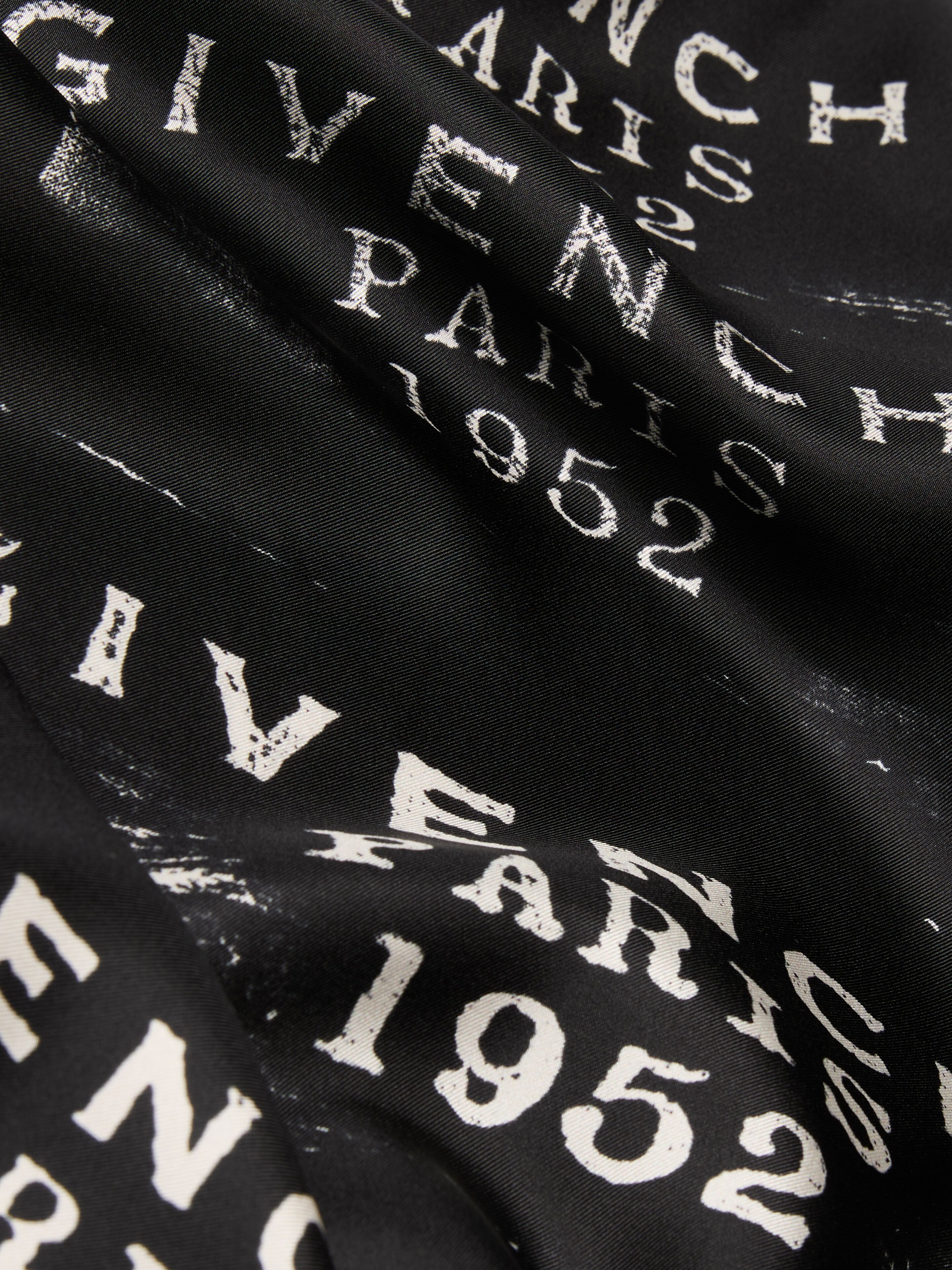 Givenchyスタンプ シルク スカーフ - ブラック BG00N6G002-001 - ハイ