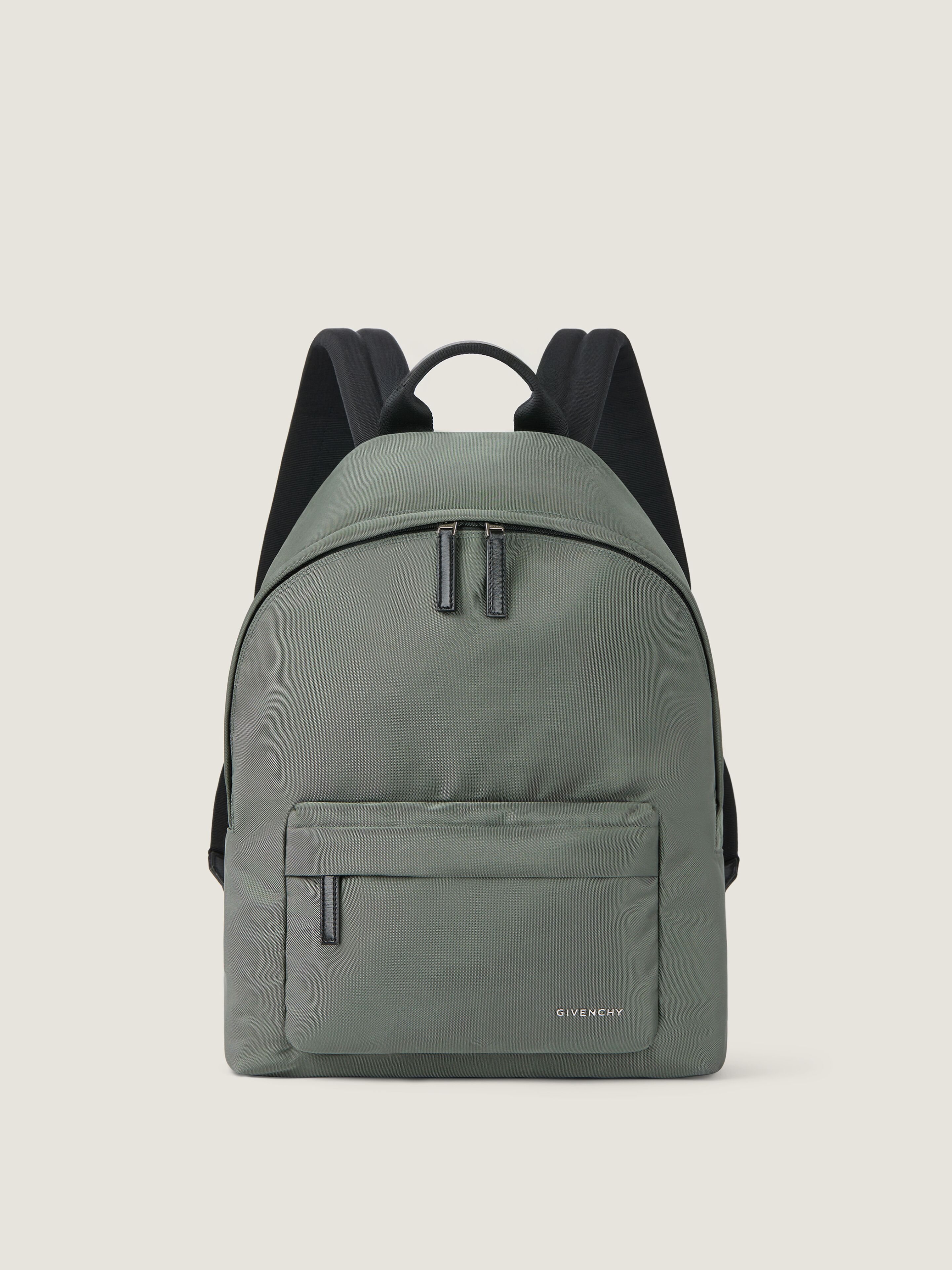 エッセンシャルU バックパック ナイロン | Givenchy JP | Givenchy