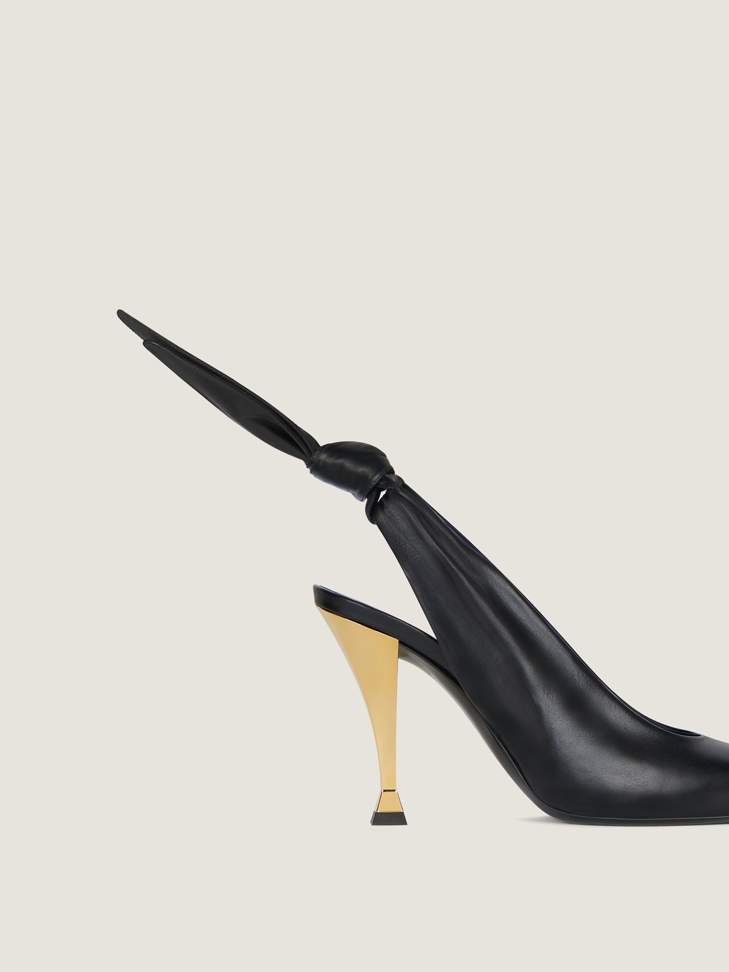 サンダル・ミュール Givenchy Show Brushed Leather Slingbacks Givenchy | Show 95 black slingback pumps | Savannahs