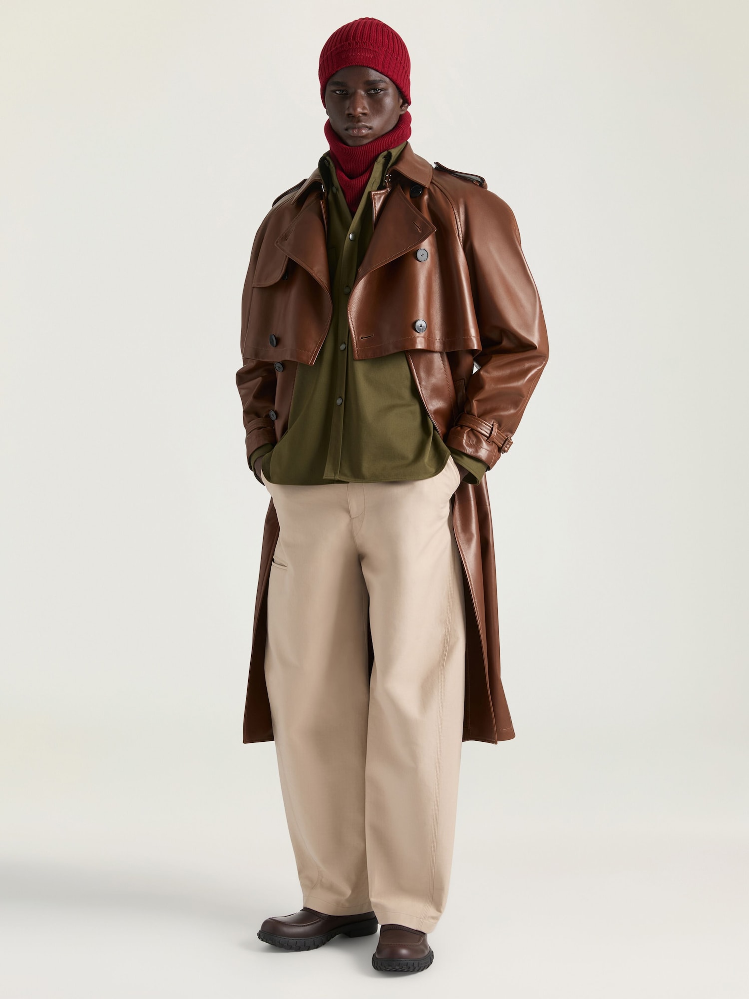 Trench in leather