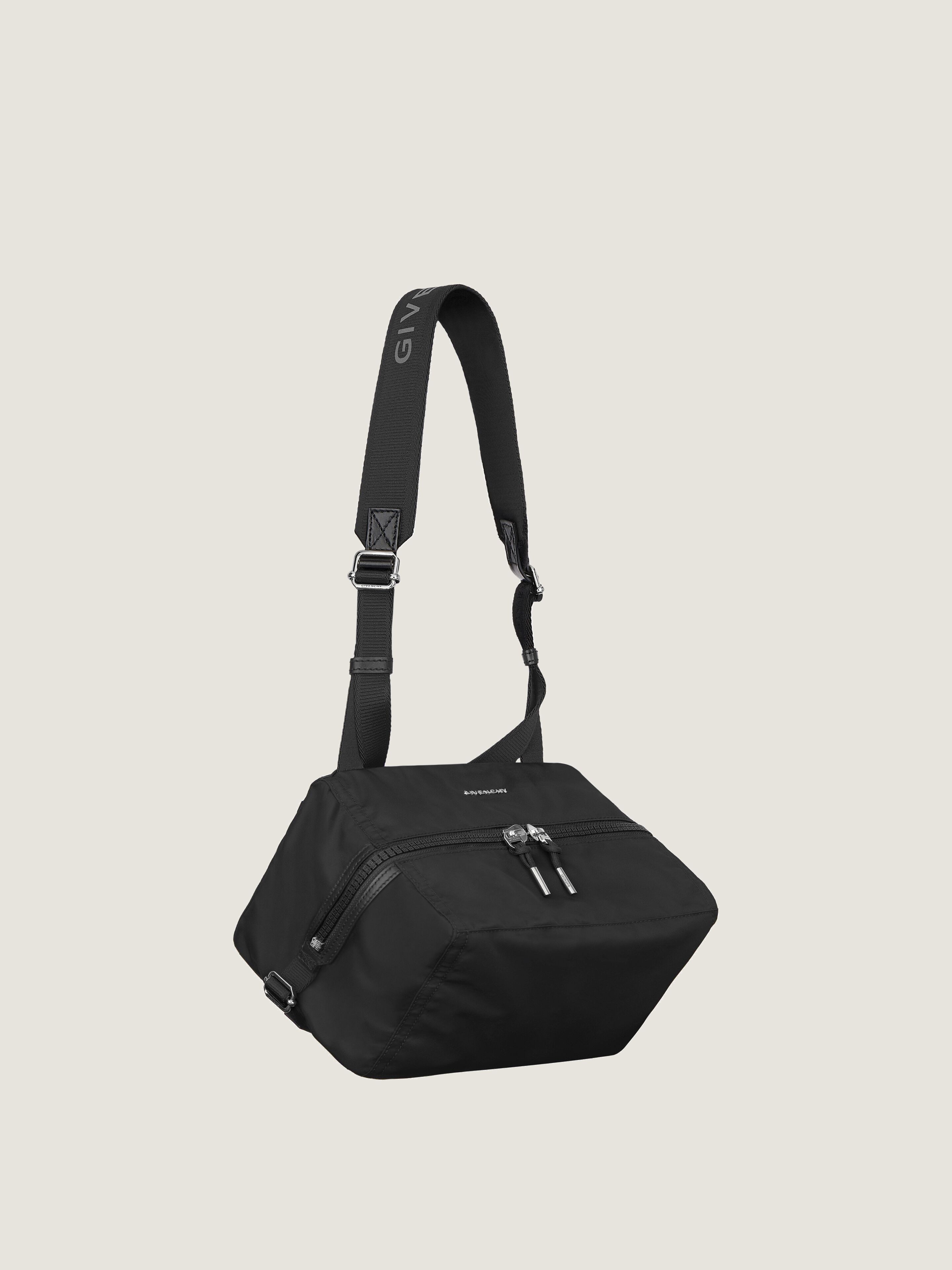 ジバンシィの新しいメンズバッグ『パンドラ』が登場 | LVMH