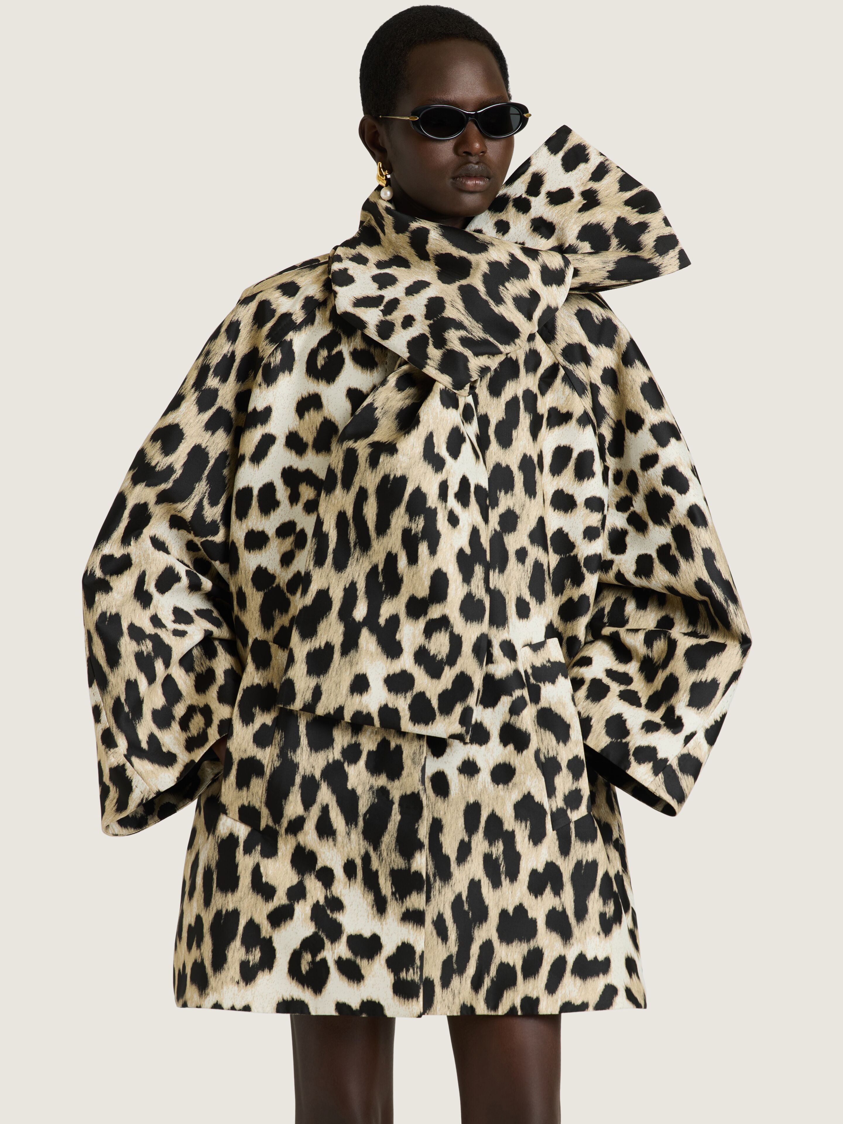Cocoon coat in leopard jacquard with scarf in - beige - BWC0G316VJ