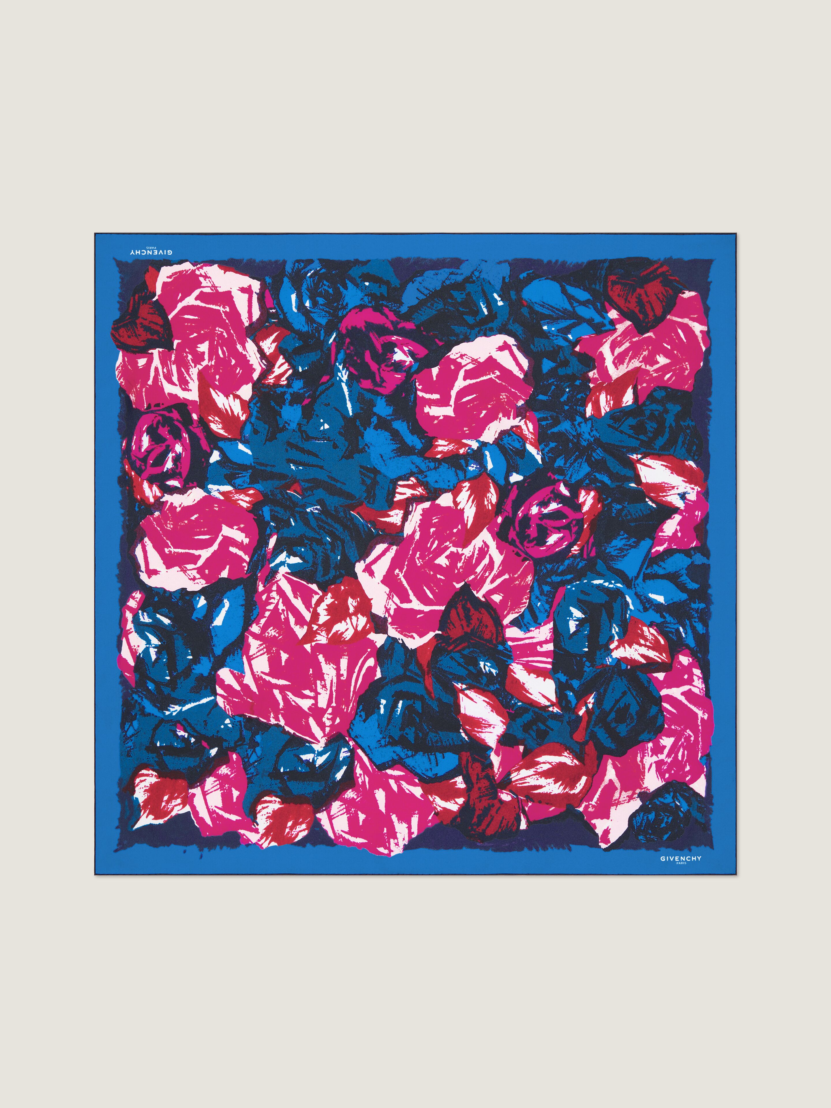 Square in silk with floral print in - blue/pink - BG00R2G002-481