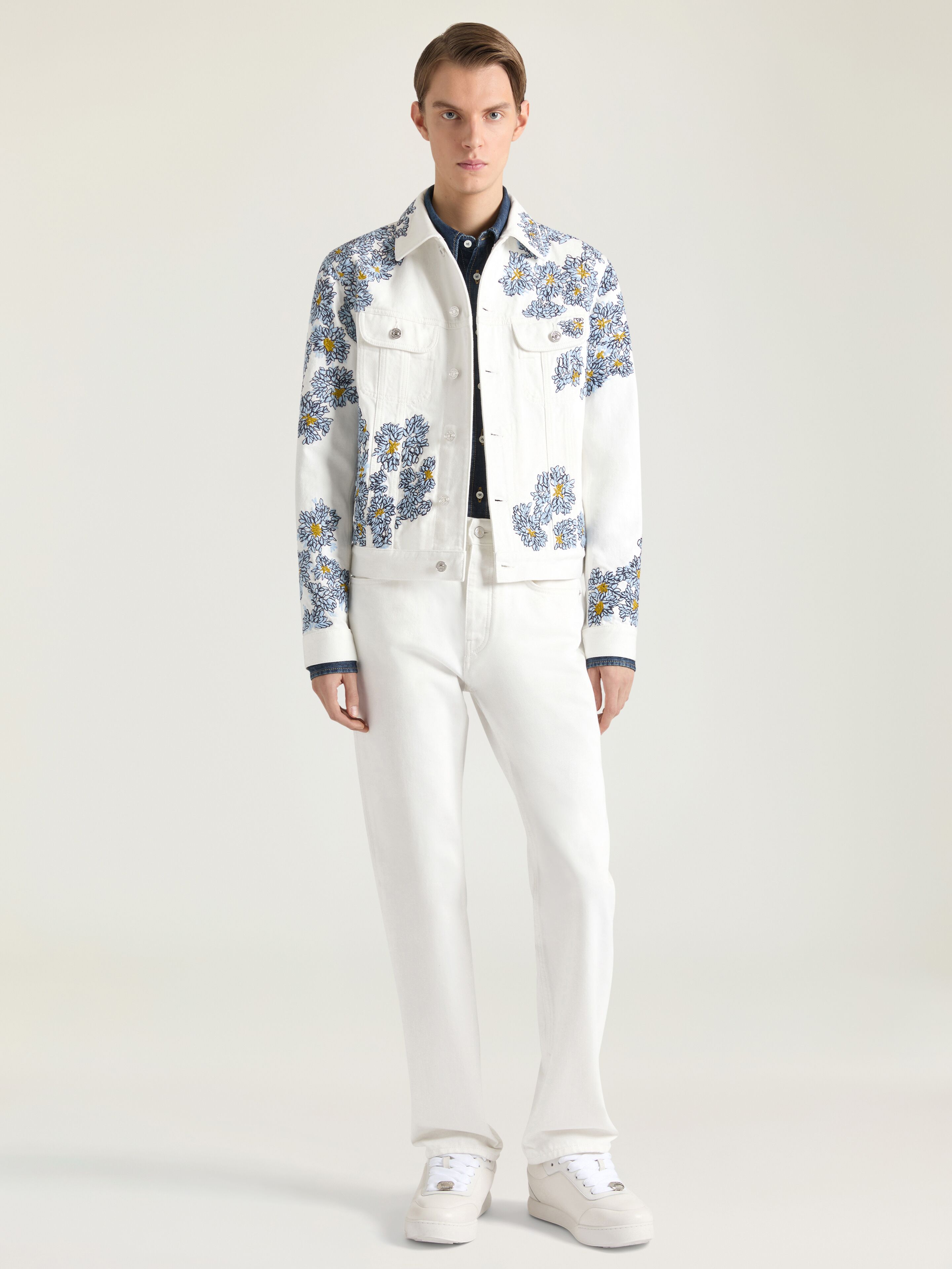 Jacket in white denim with Pompom embroidery in - multicolored