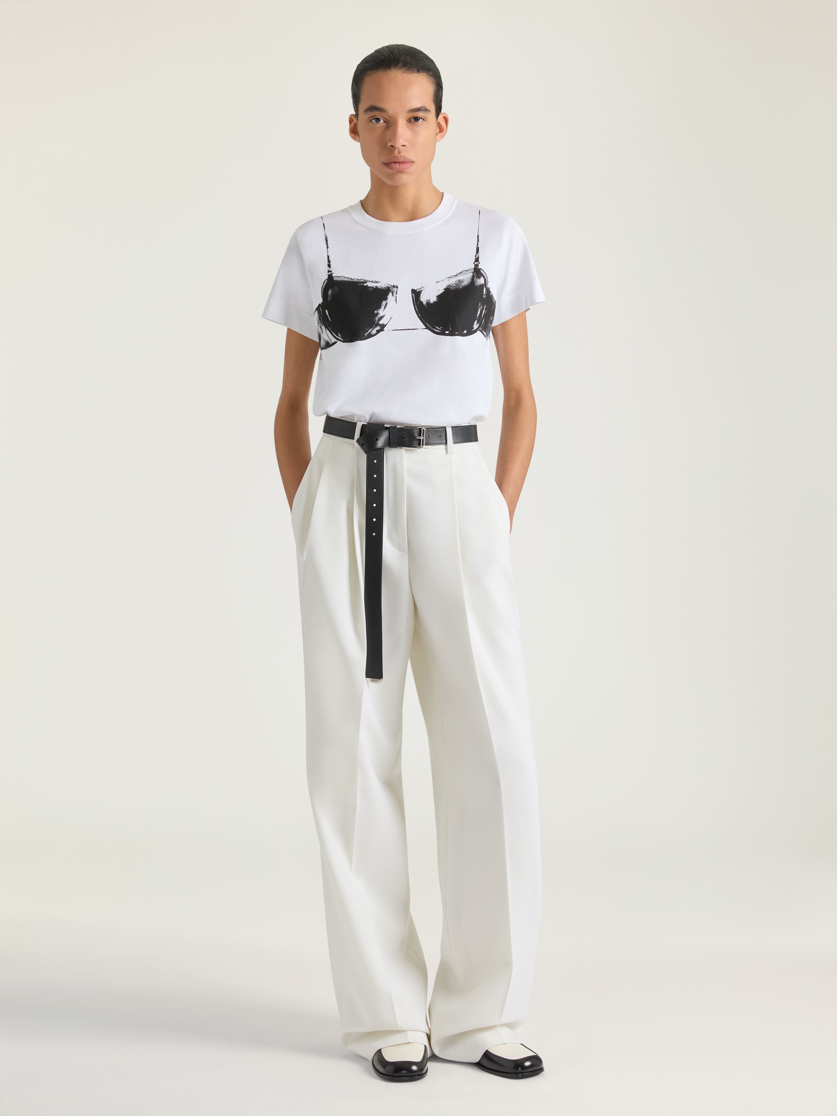 T-shirt in cotton with Cutaway bra print in - white/black