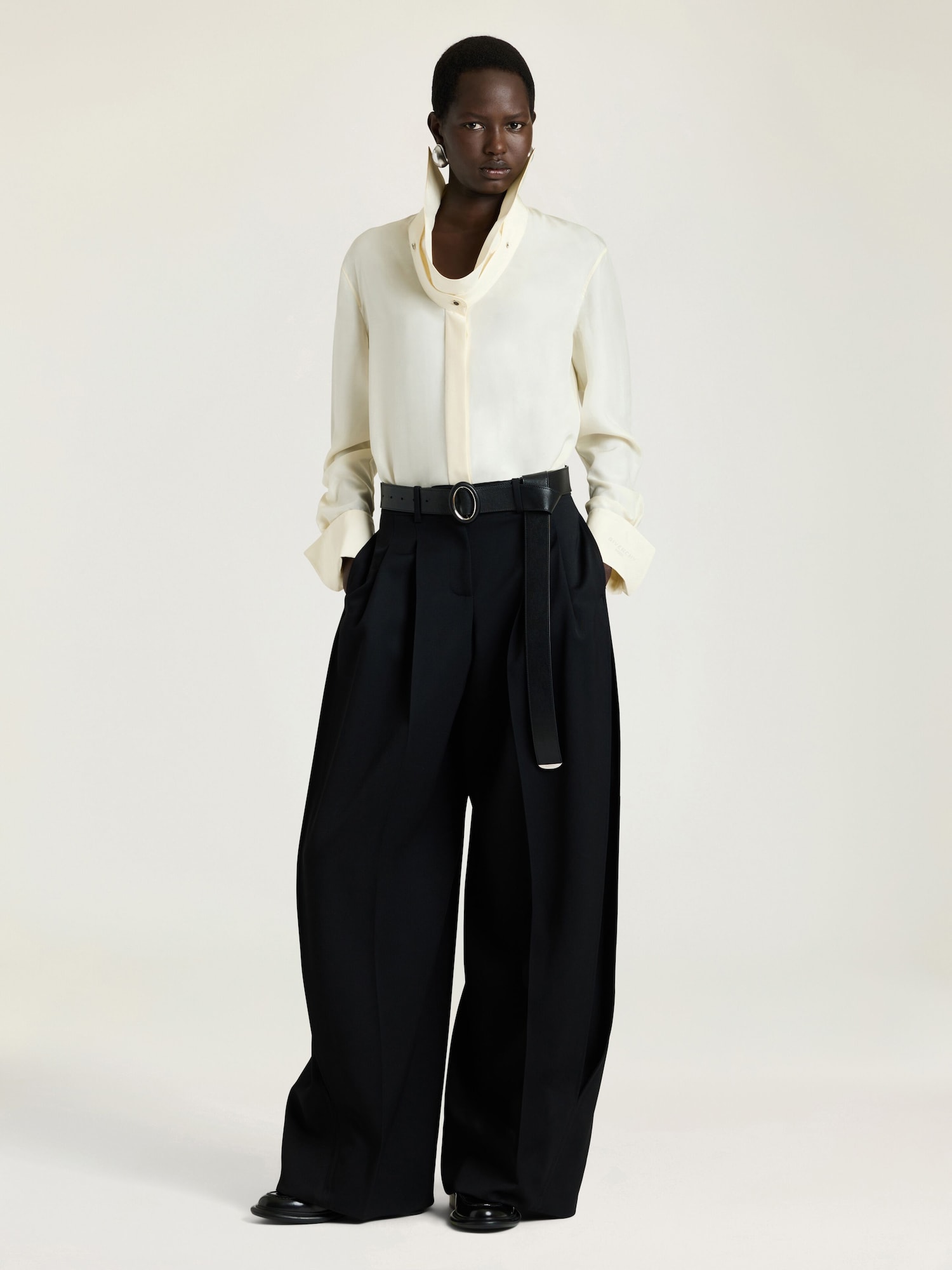 GIVENCHY シルク デコンストラクテトカラー シャツ