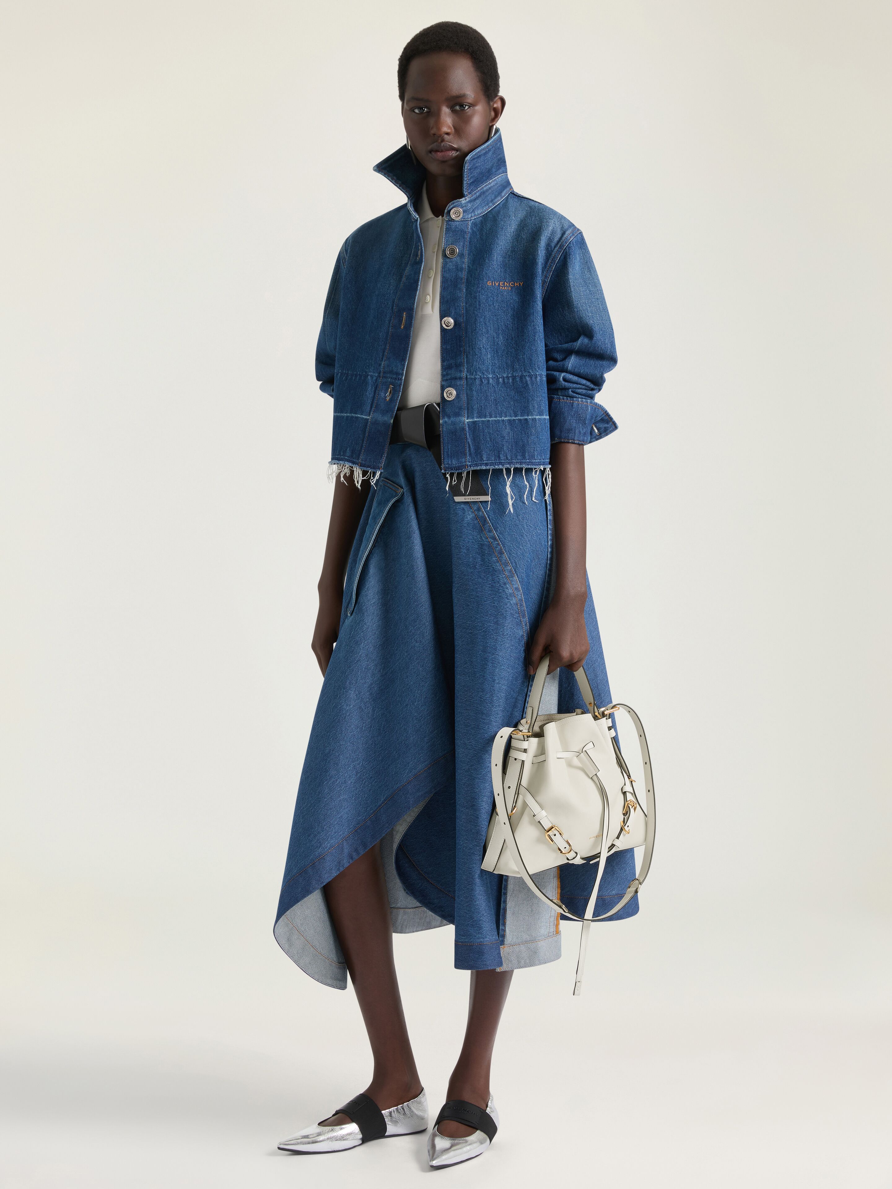 Small Voyou Bucket bag in shiny leather in - ivory - BB518PB2AE
