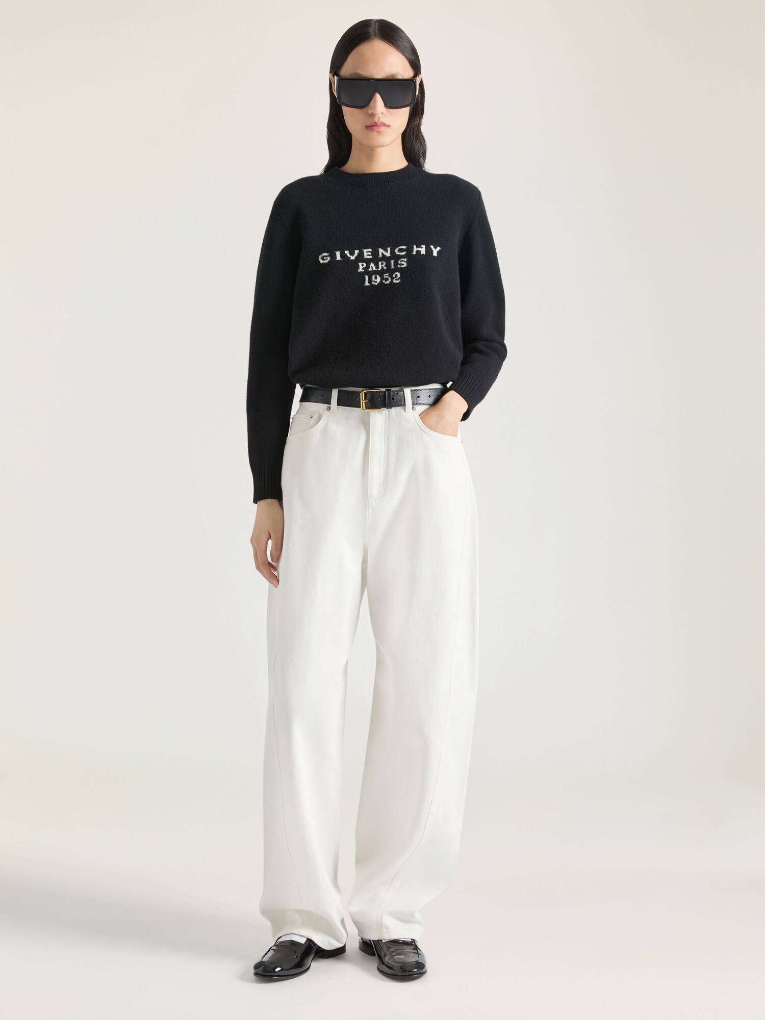 Sweater in wool cashmere with GIVENCHY signature