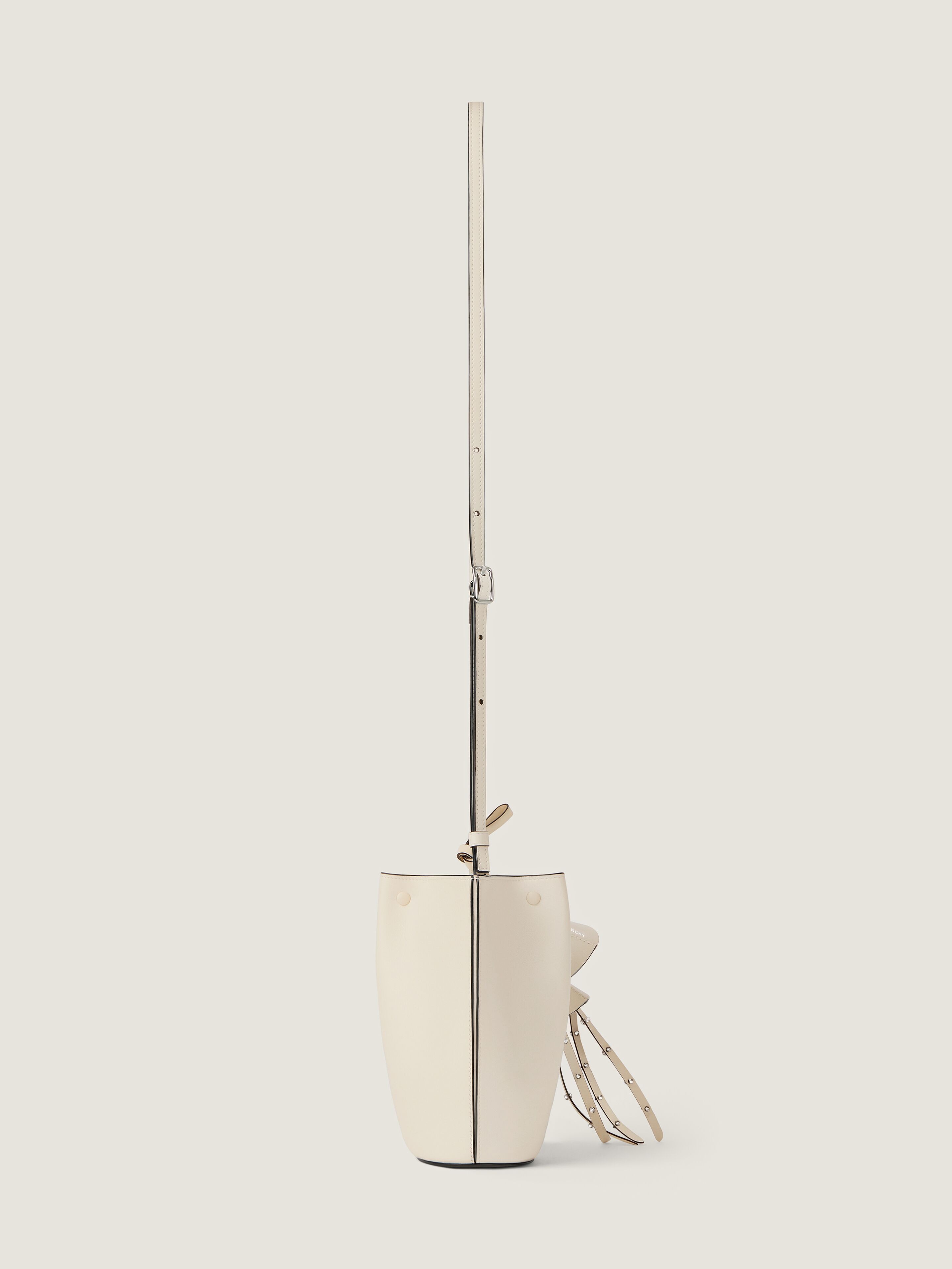 Nano Snap bucket bag in grained leather in - cream - BB60QTB2FK