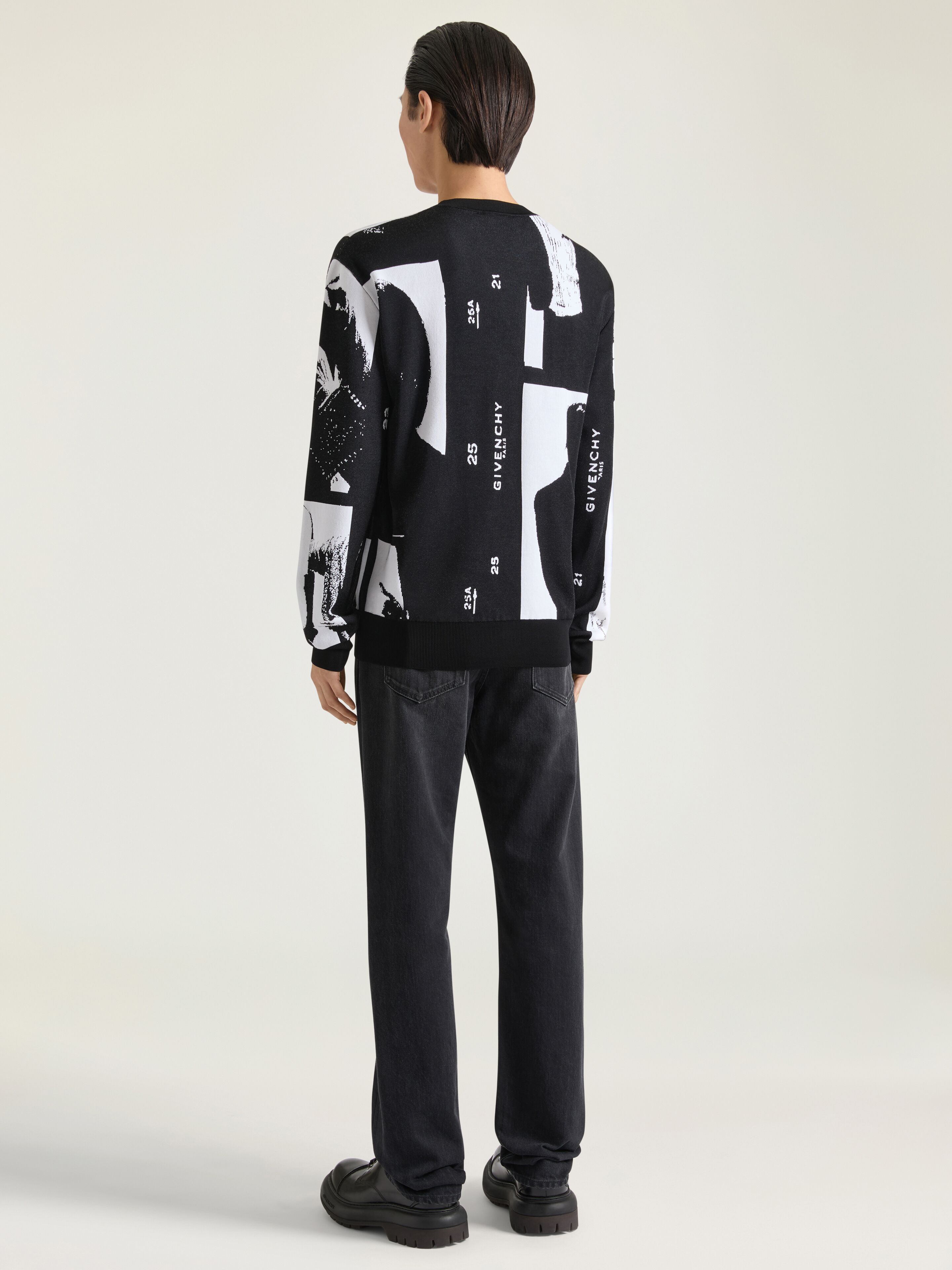 Sweater in knit with Photographic Negative jacquard in - black