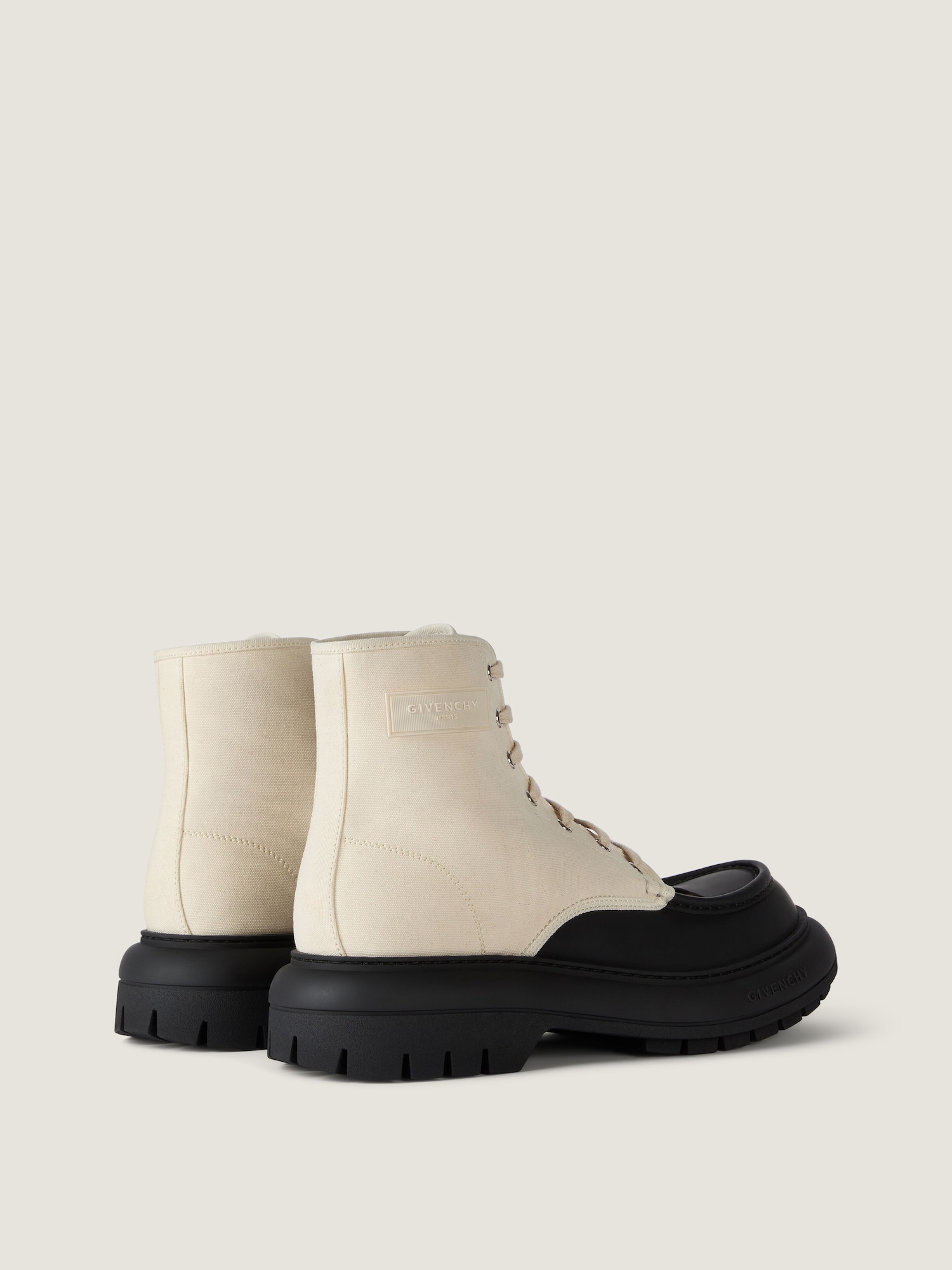 GIVENCHYカーゴ キャンバス&ガムレザー デザートブーツ - ブラック 