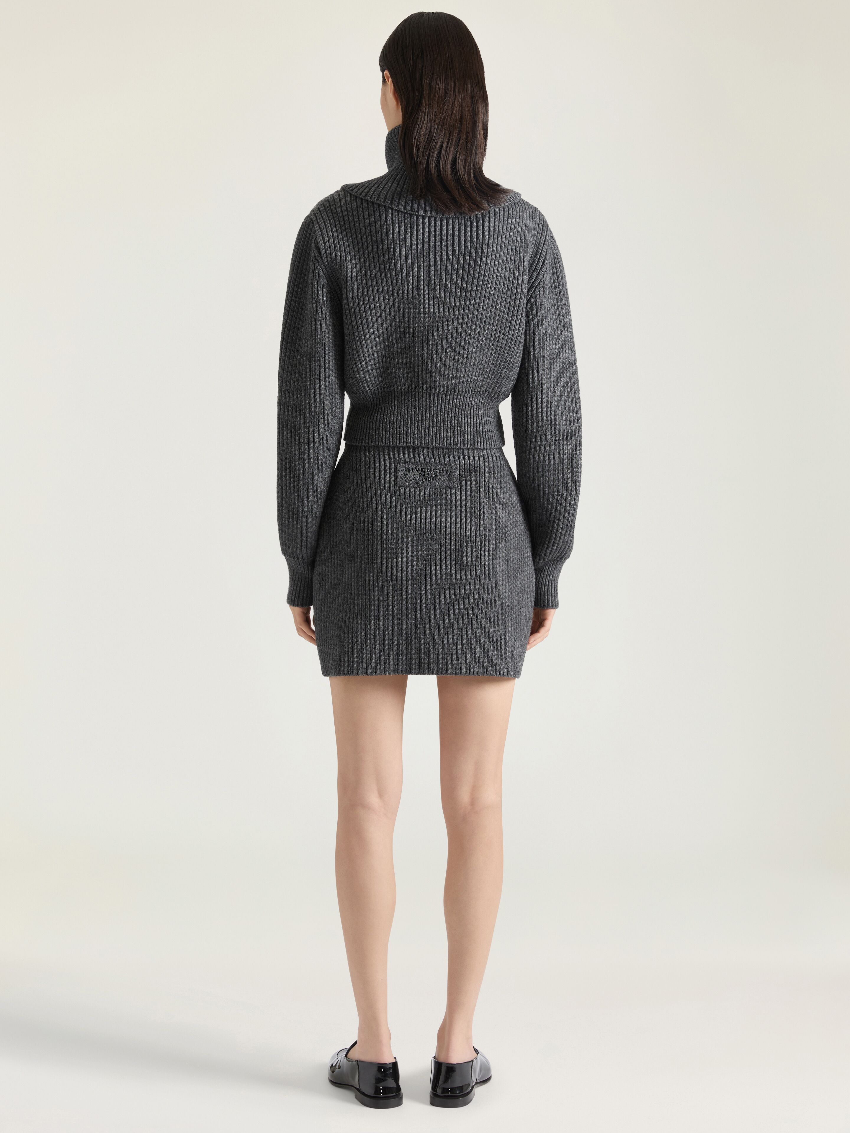 Mini pencil skirt in wool | Givenchy US | Givenchy
